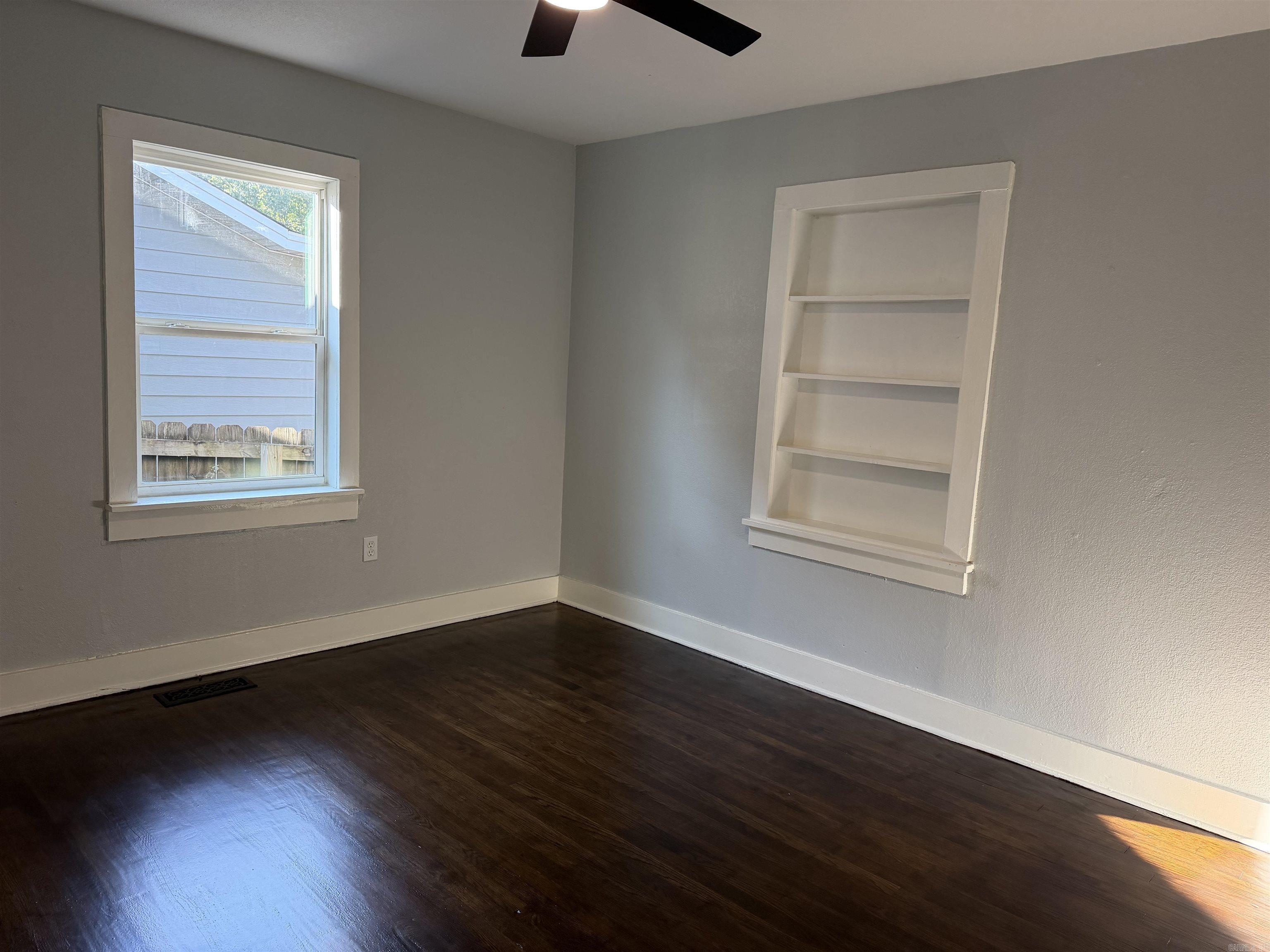 923 W Hazel Street Property Photo 22