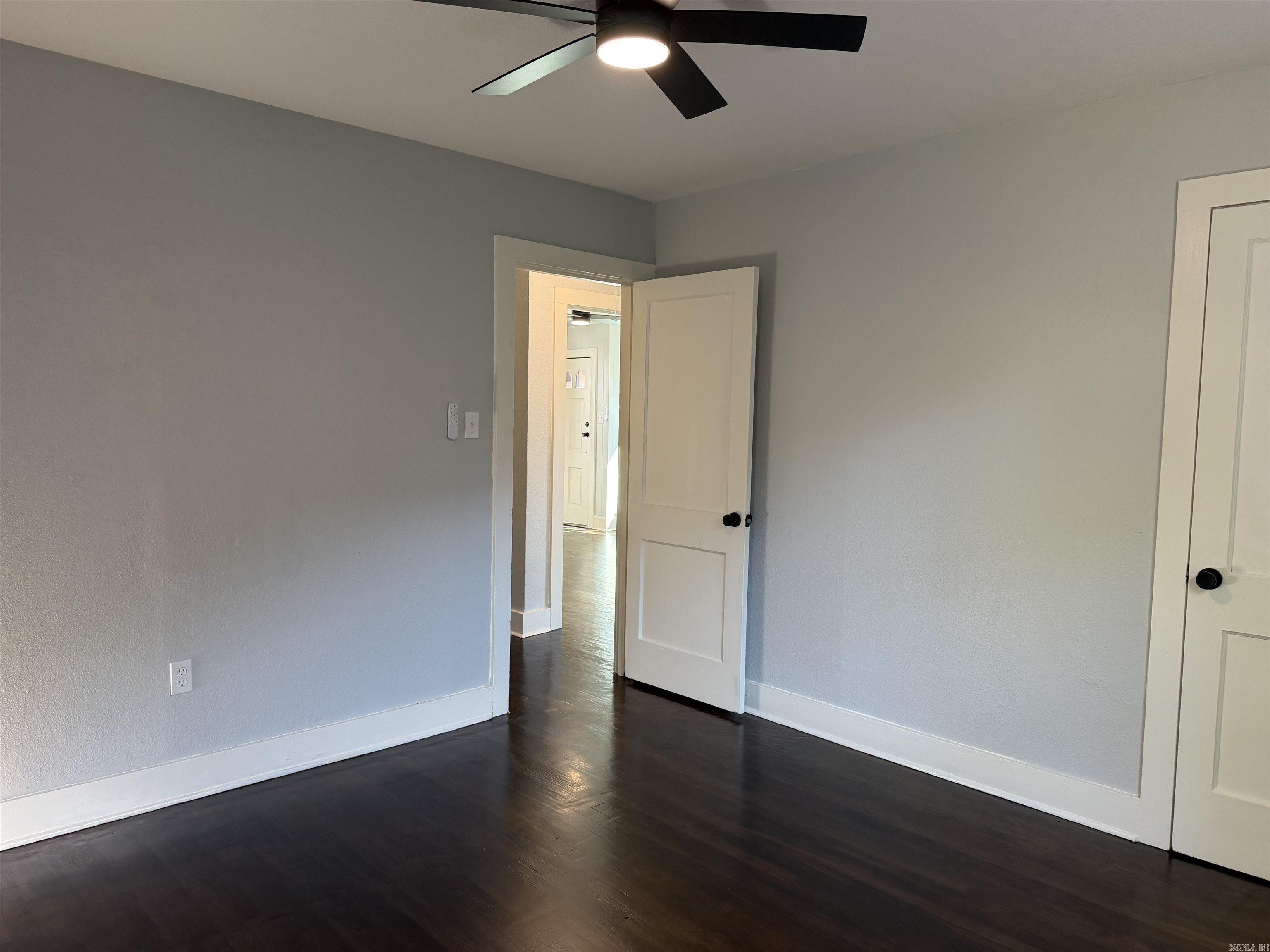923 W Hazel Street Property Photo 23