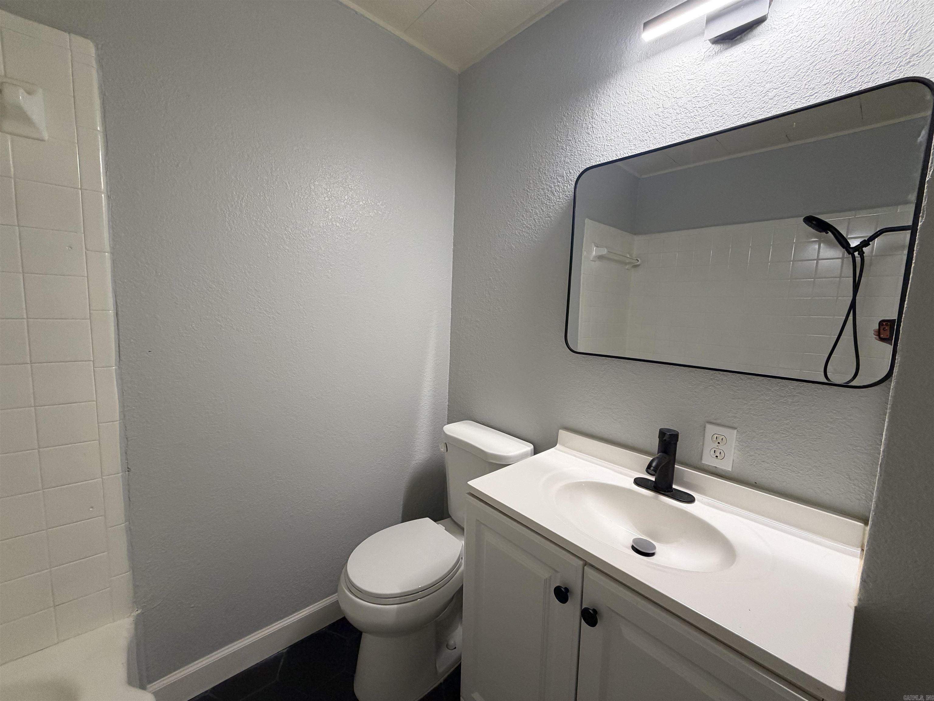 923 W Hazel Street Property Photo 25