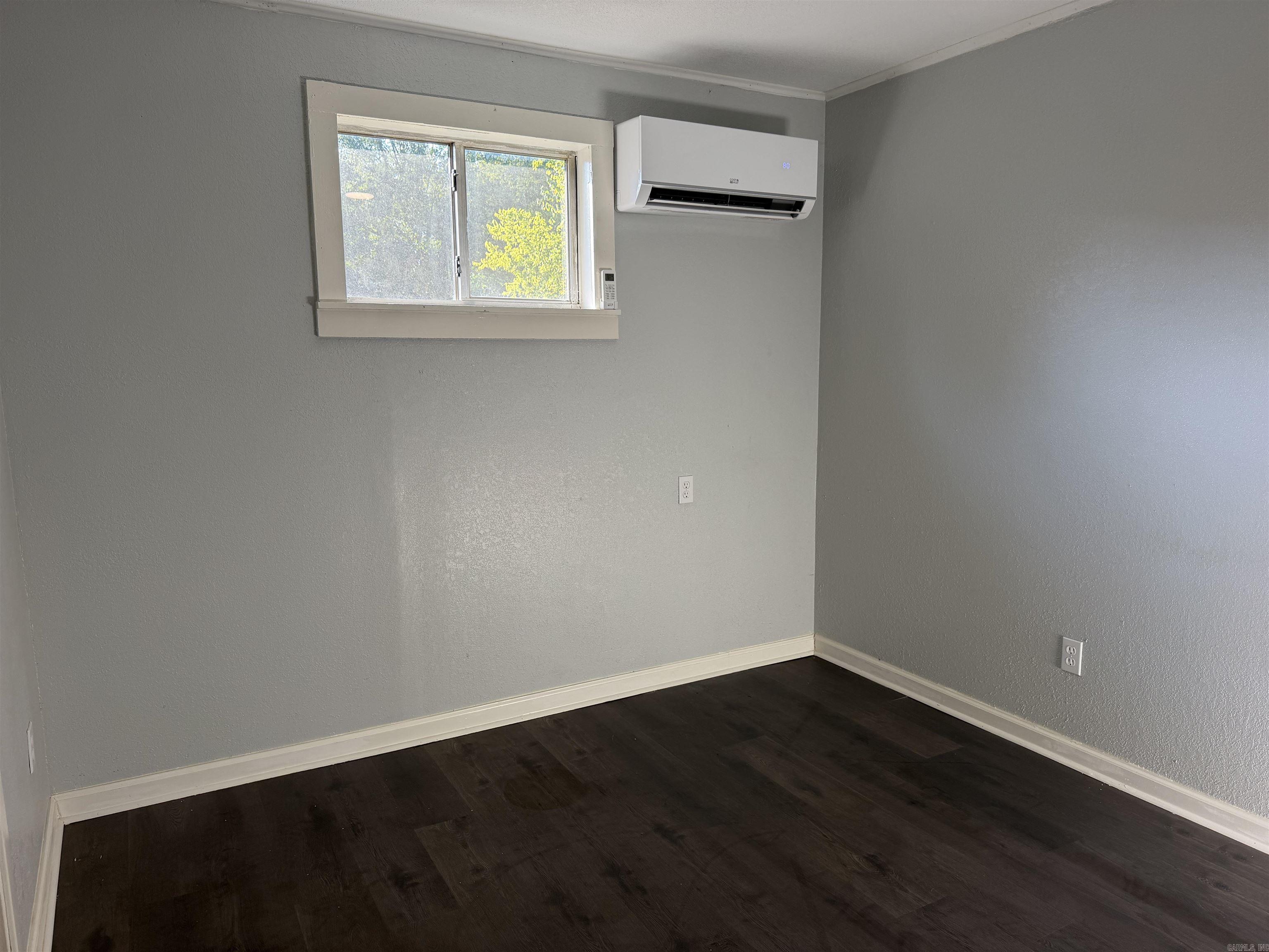 923 W Hazel Street Property Photo 35