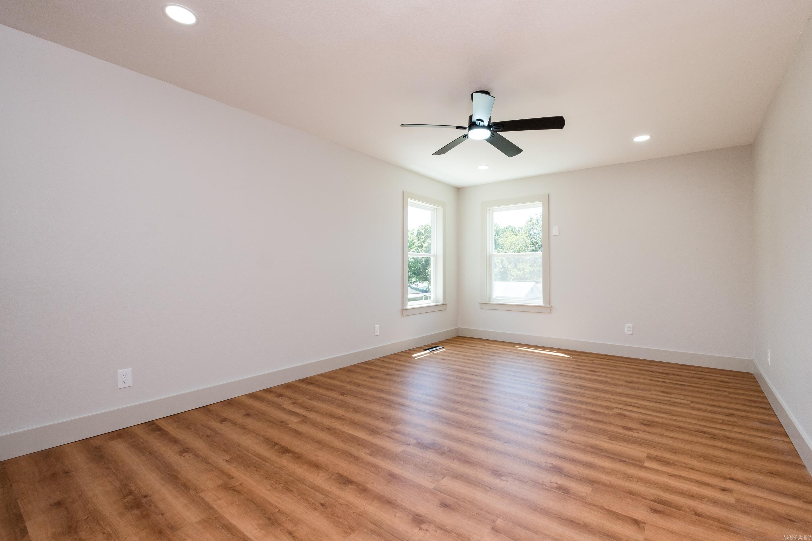 4408 Maple Street Property Photo 20