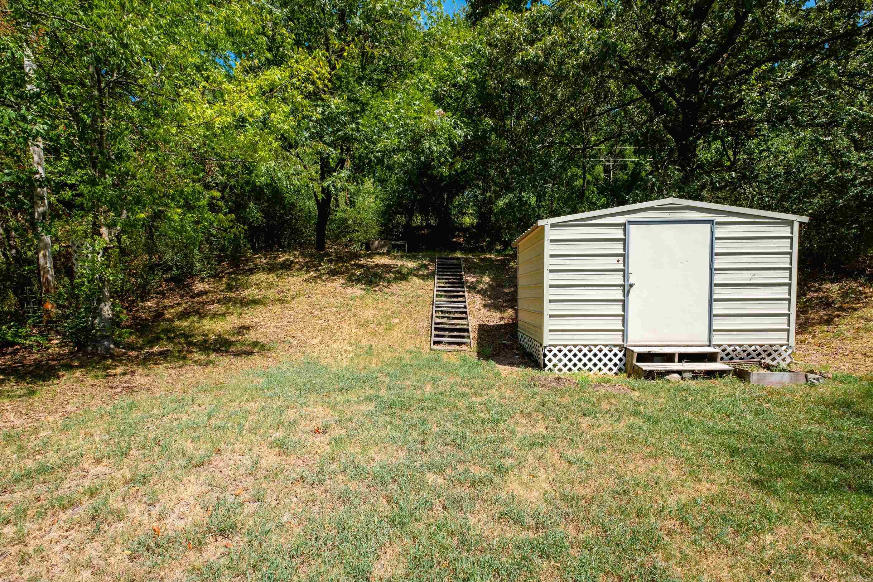 4408 Maple Street Property Photo 43