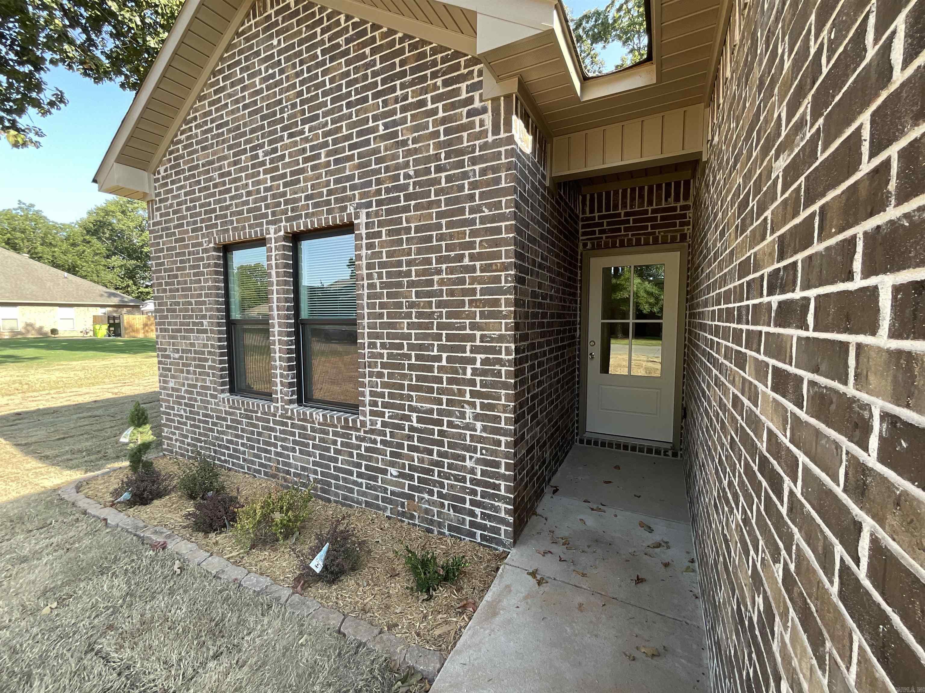 125 Kayla Lane Property Photo 2