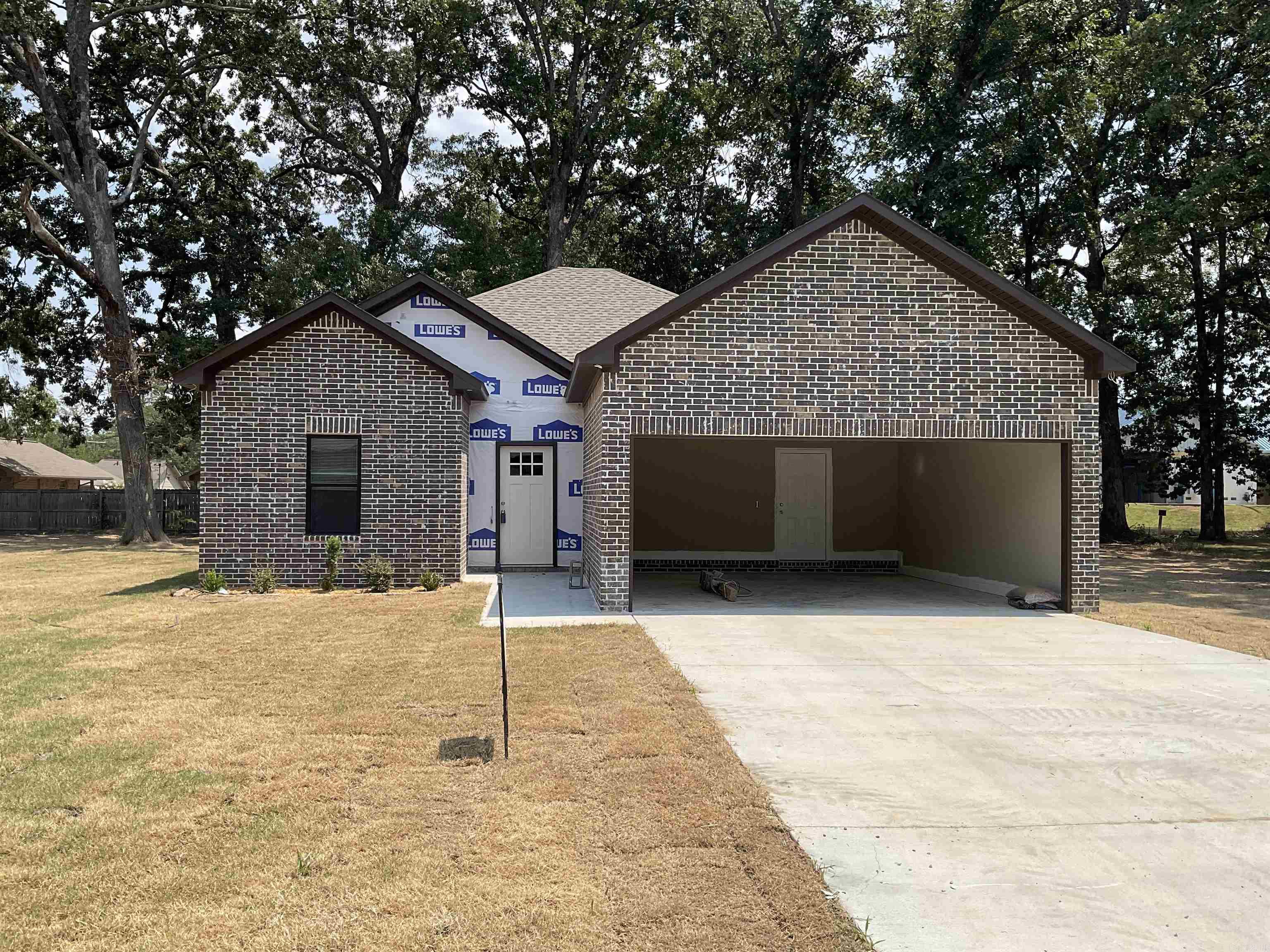 215 Kayla Lane Property Photo 1