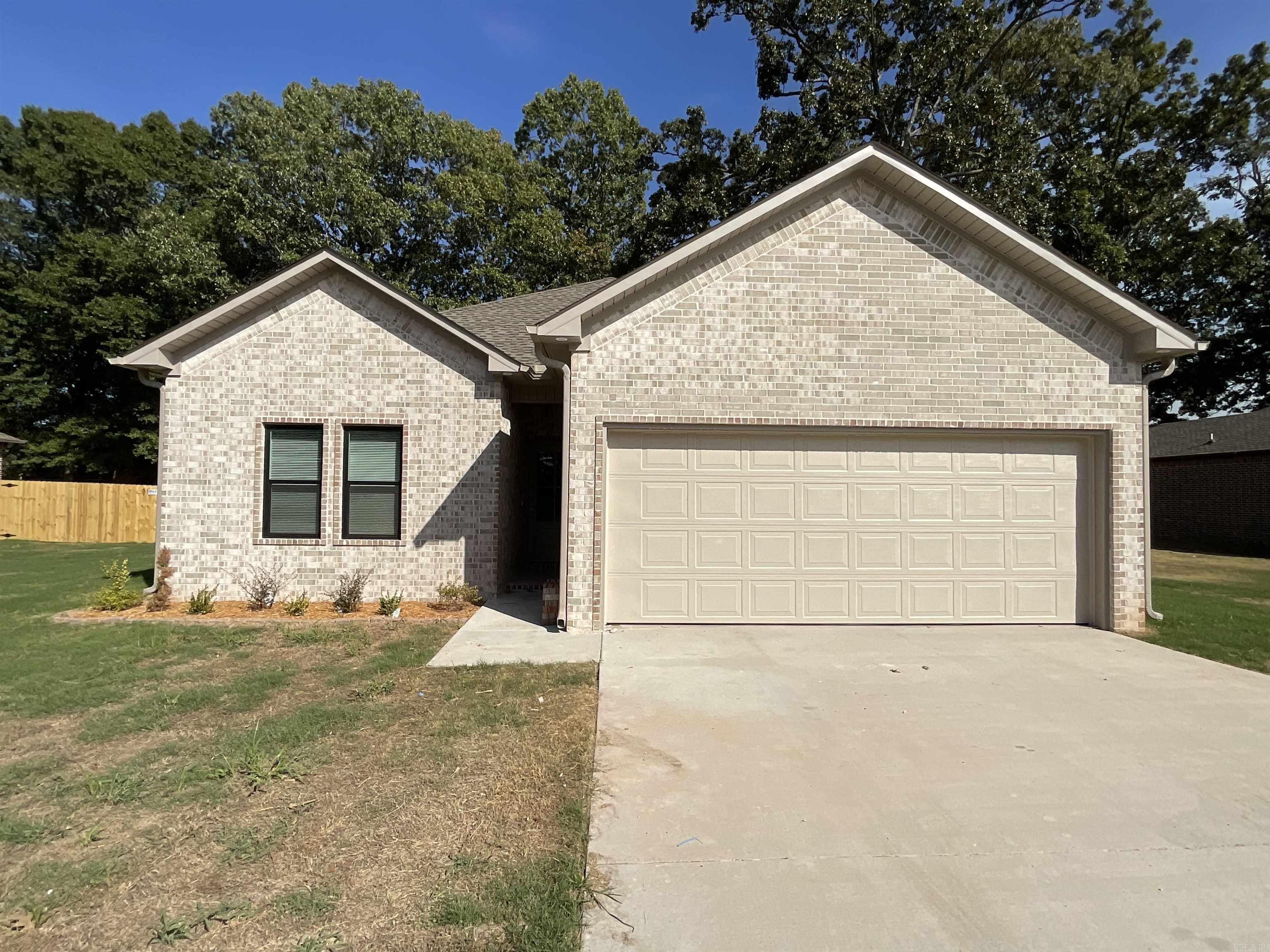 225 Kayla Lane Property Photo 1