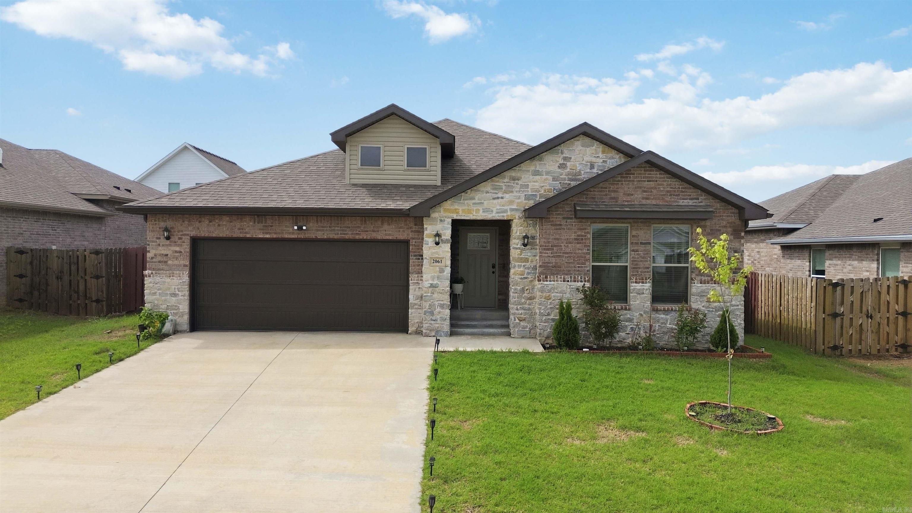 2061 Periwinkle Place Property Photo 4