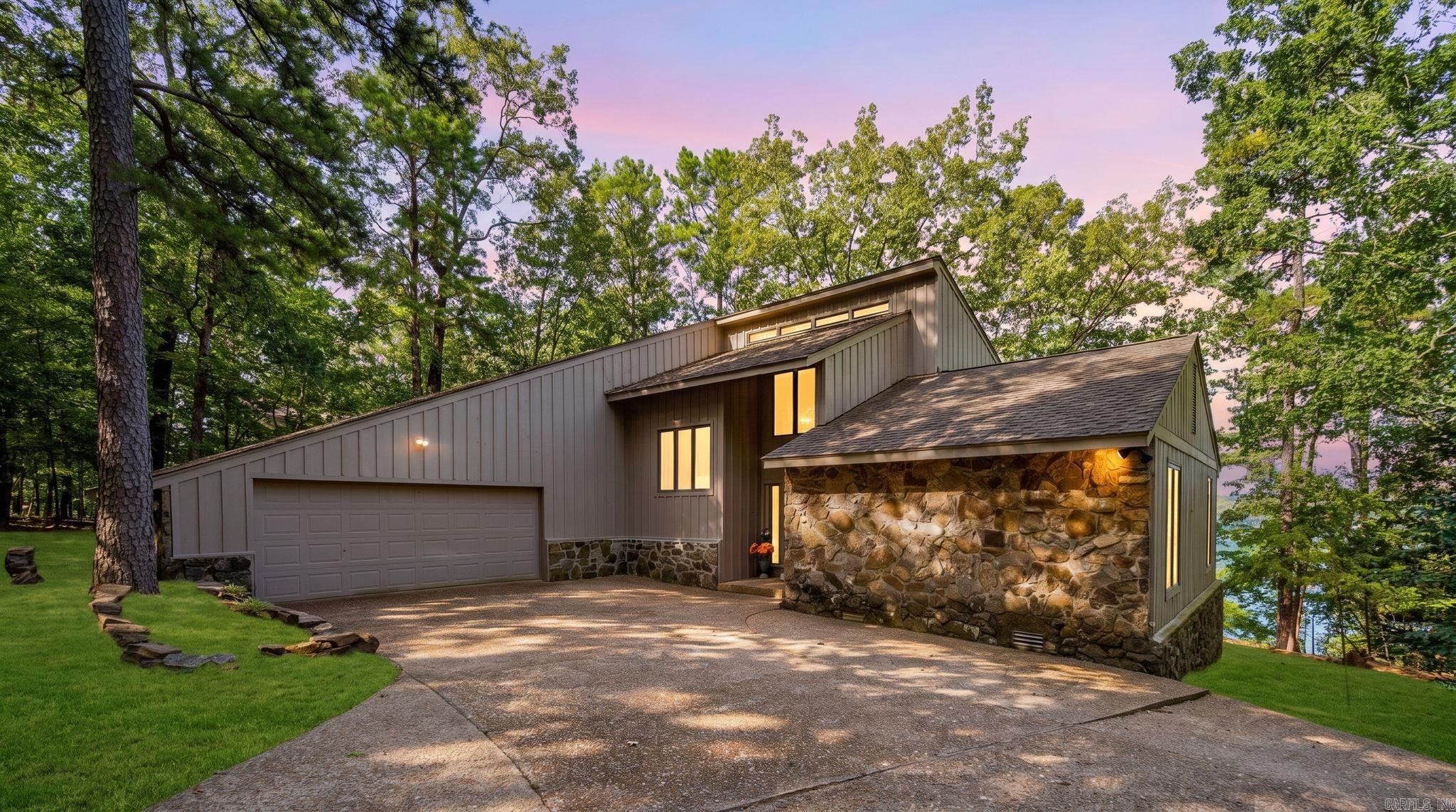 2740 Tannenbaum Rd. Property Photo 1