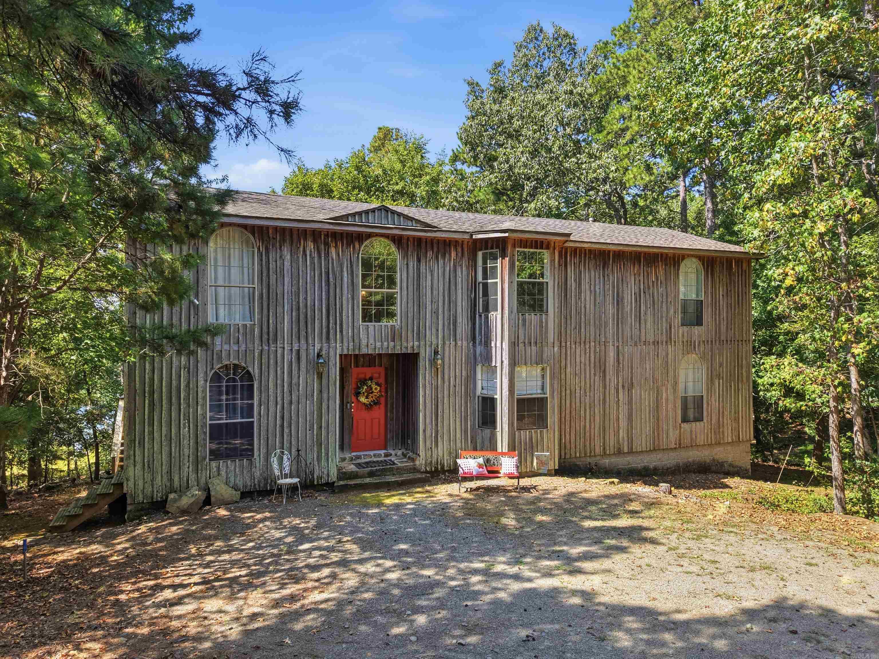 130 Valhalla Property Photo 1