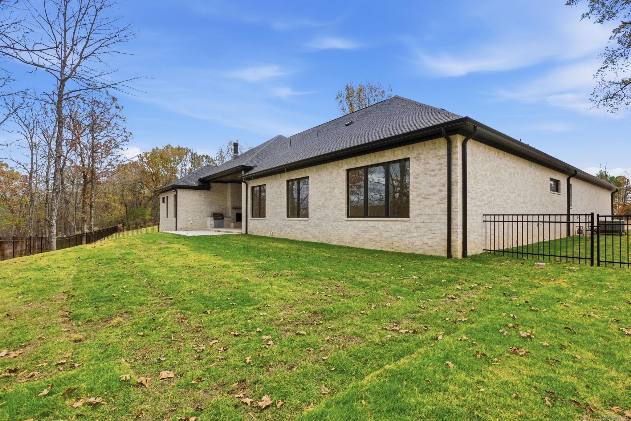 311 Devoe Bend Drive Property Photo 42