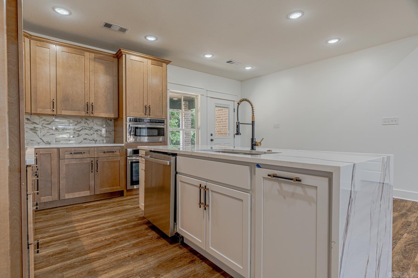 610 Cayson Street Property Photo 15