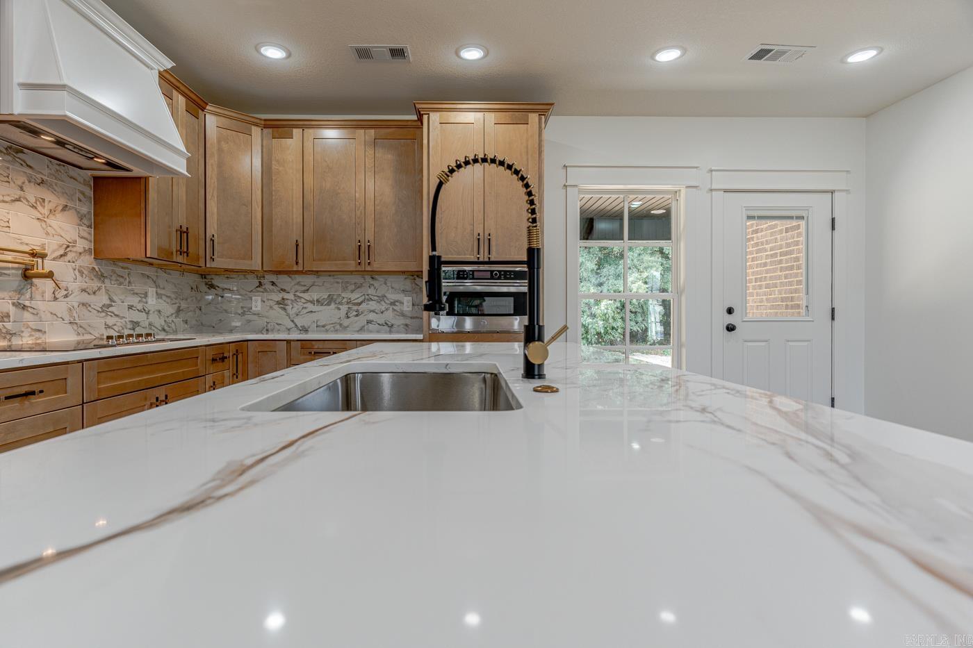 610 Cayson Street Property Photo 19