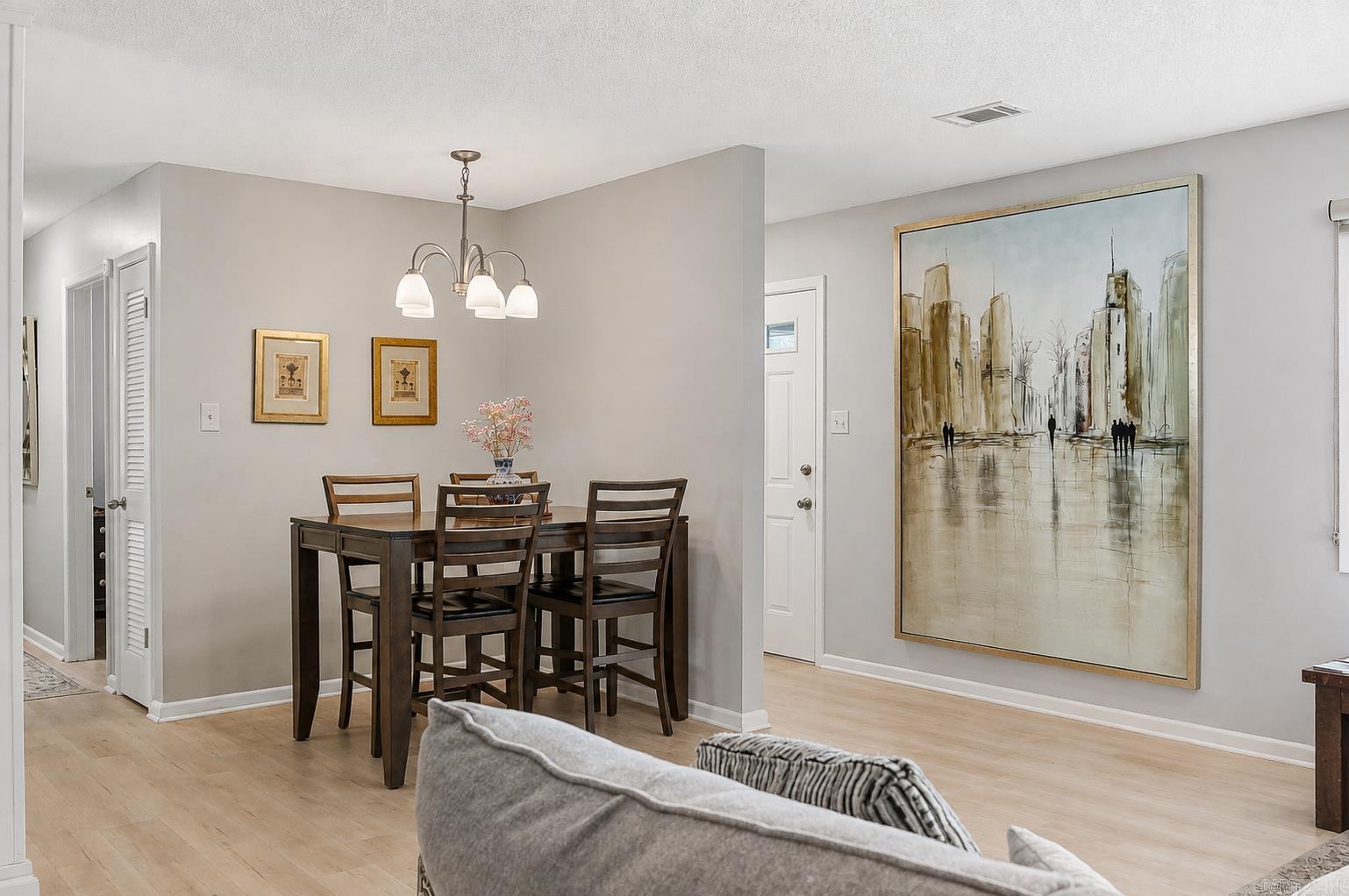 1708 Rich Road Property Photo 4