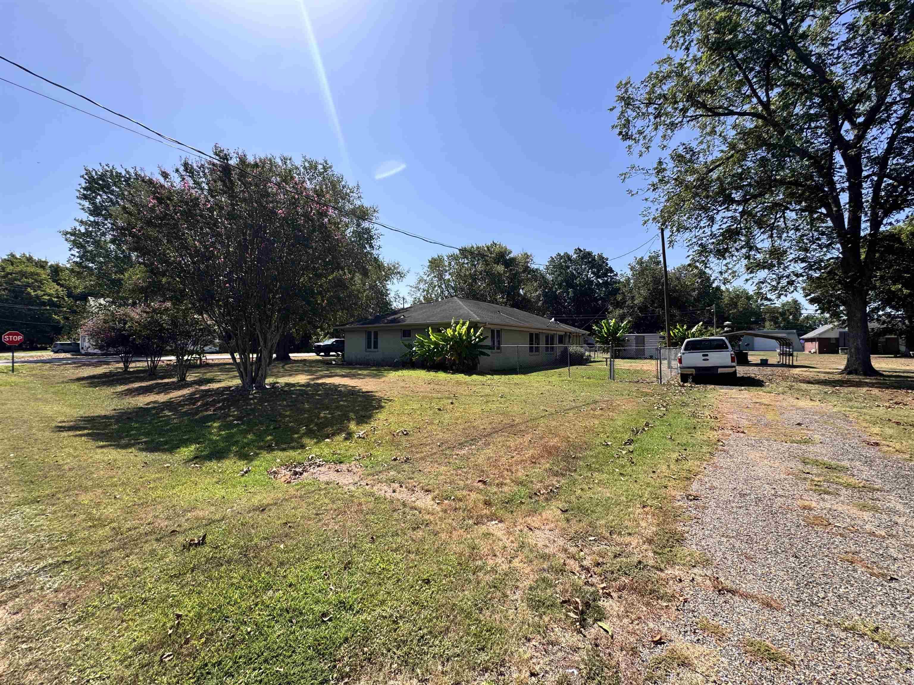 208 N Prairie Street Property Photo 2