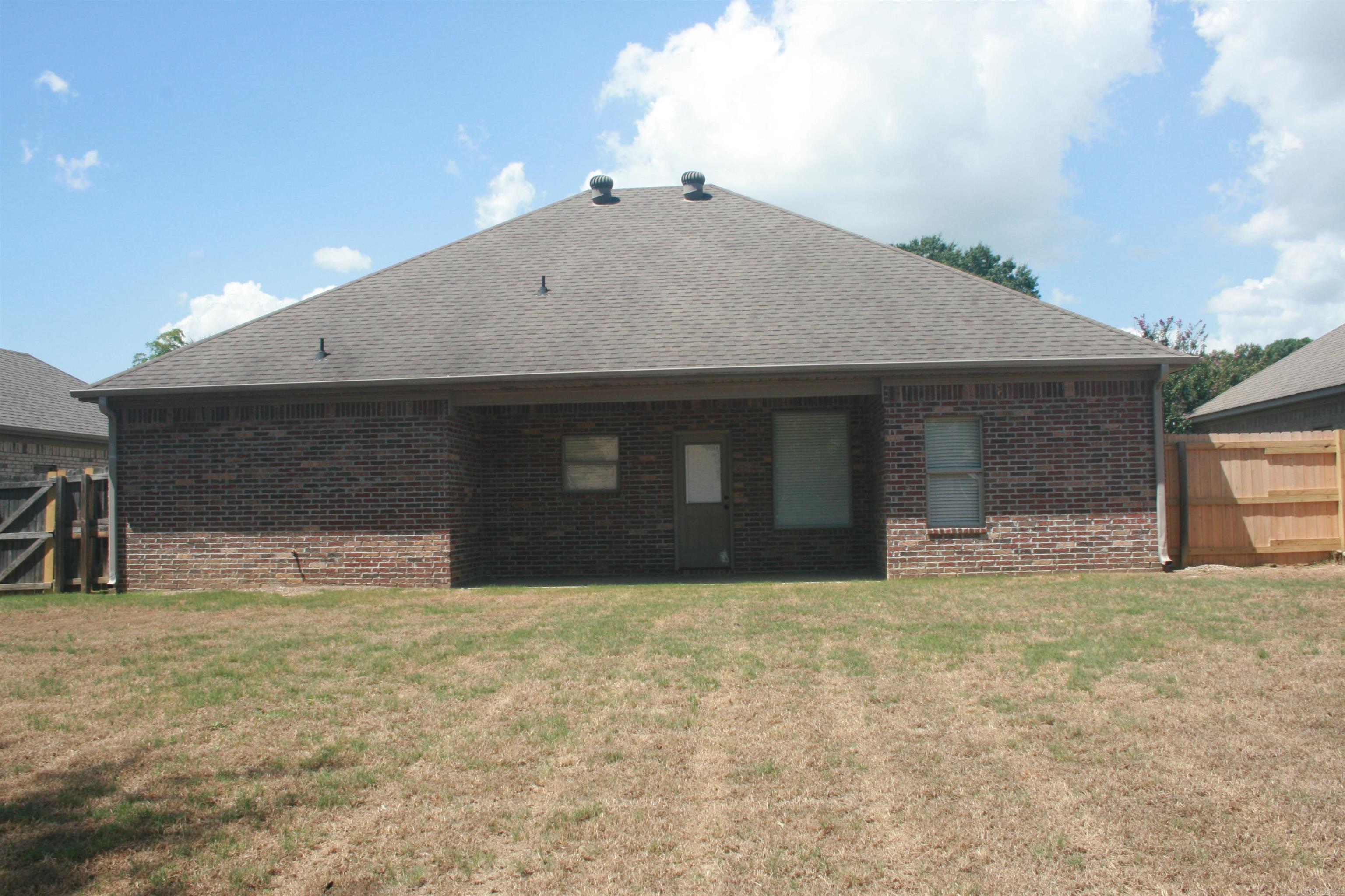204 Texas Drive Property Photo 2