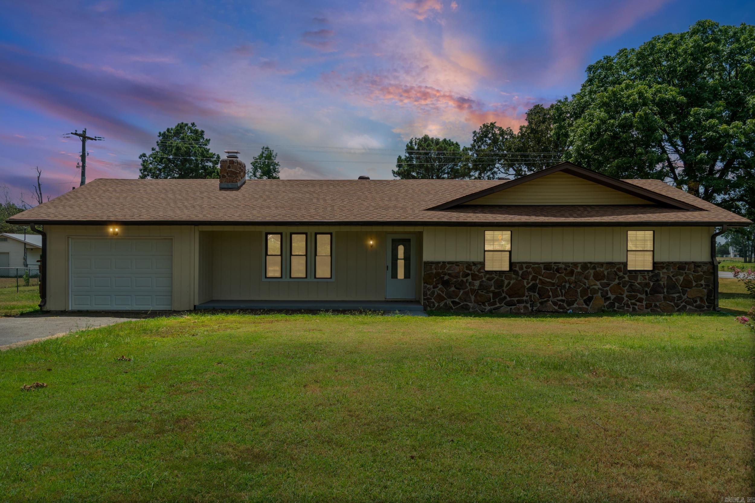 468 Honey Hill Rd.