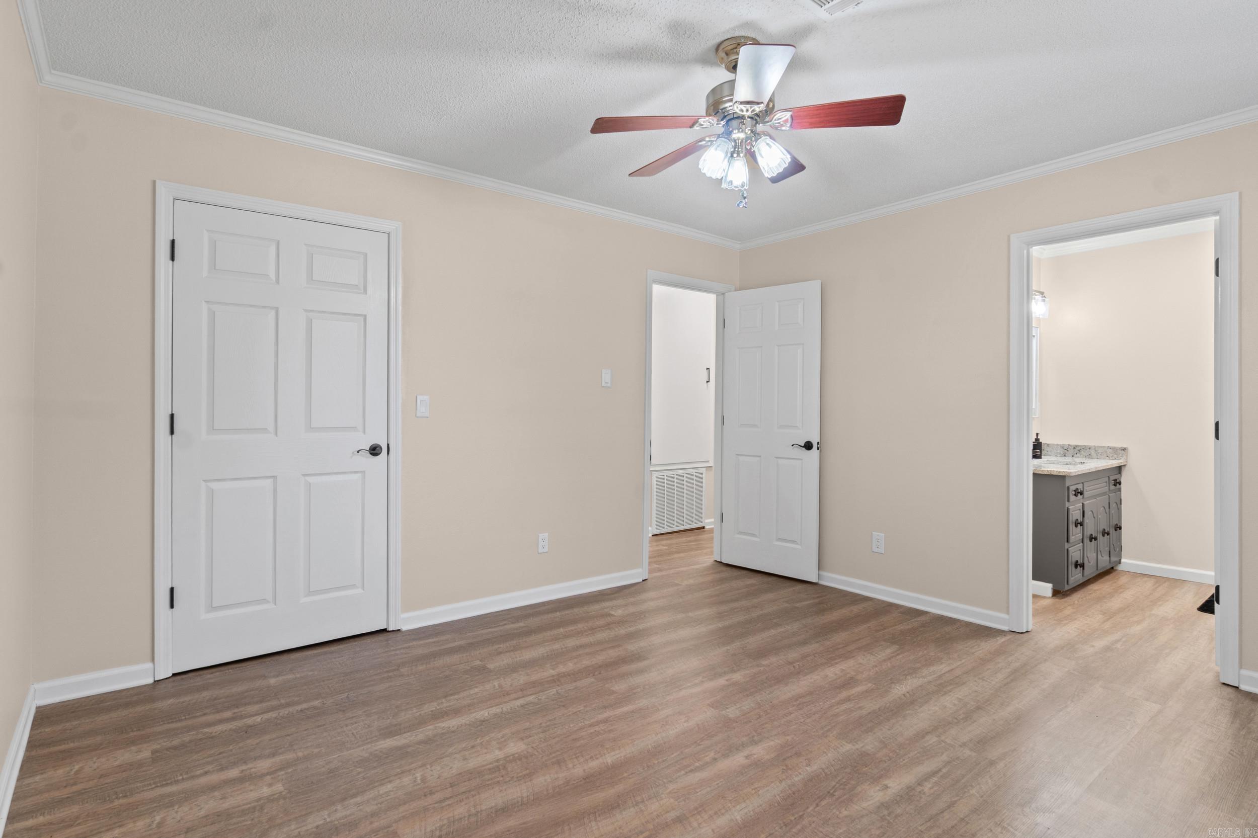 468 Honey Hill Rd. Property Photo 13