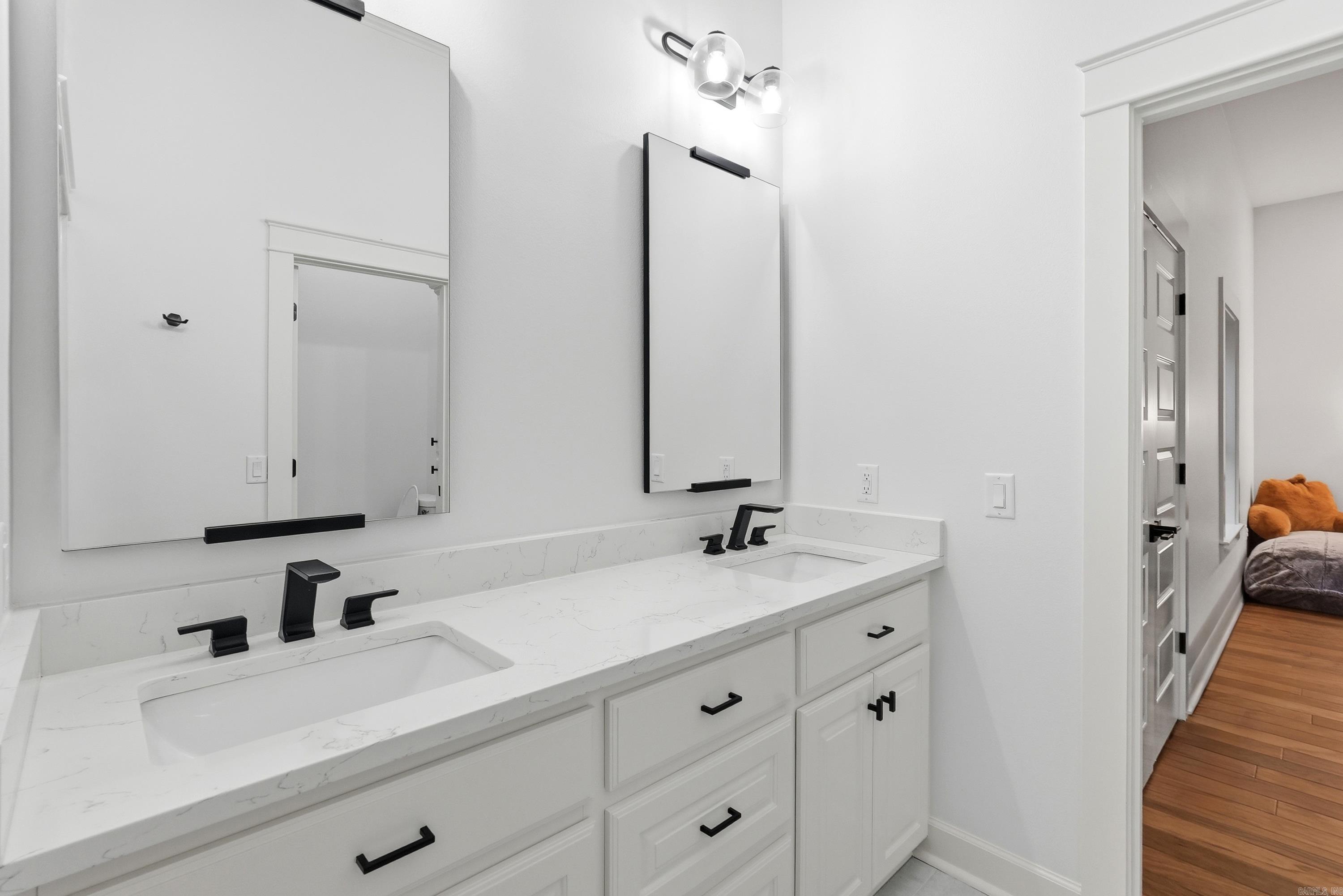 5800 Brush Creek Loop Property Photo 24