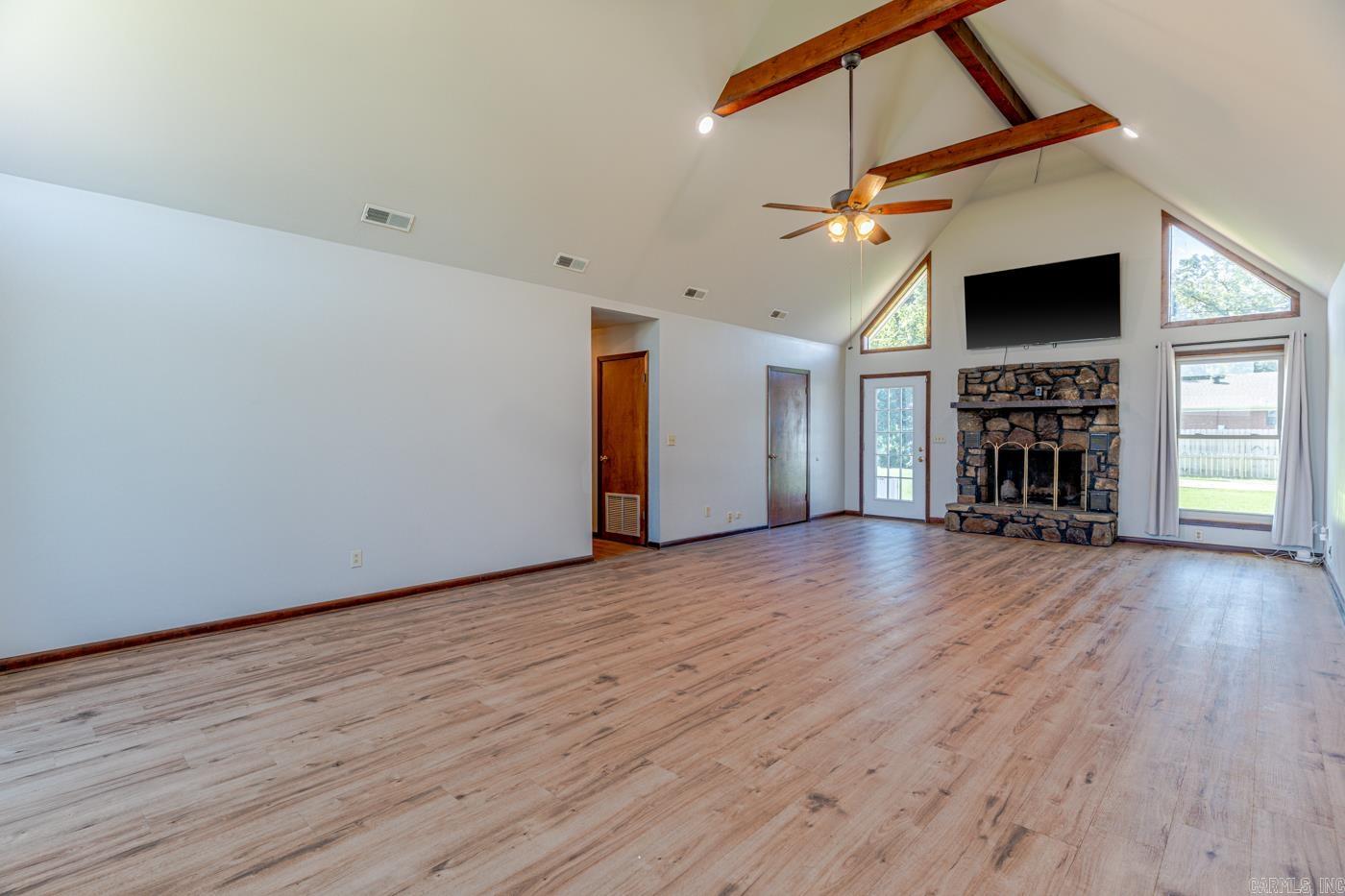 1209 Languille Ave Property Photo 8