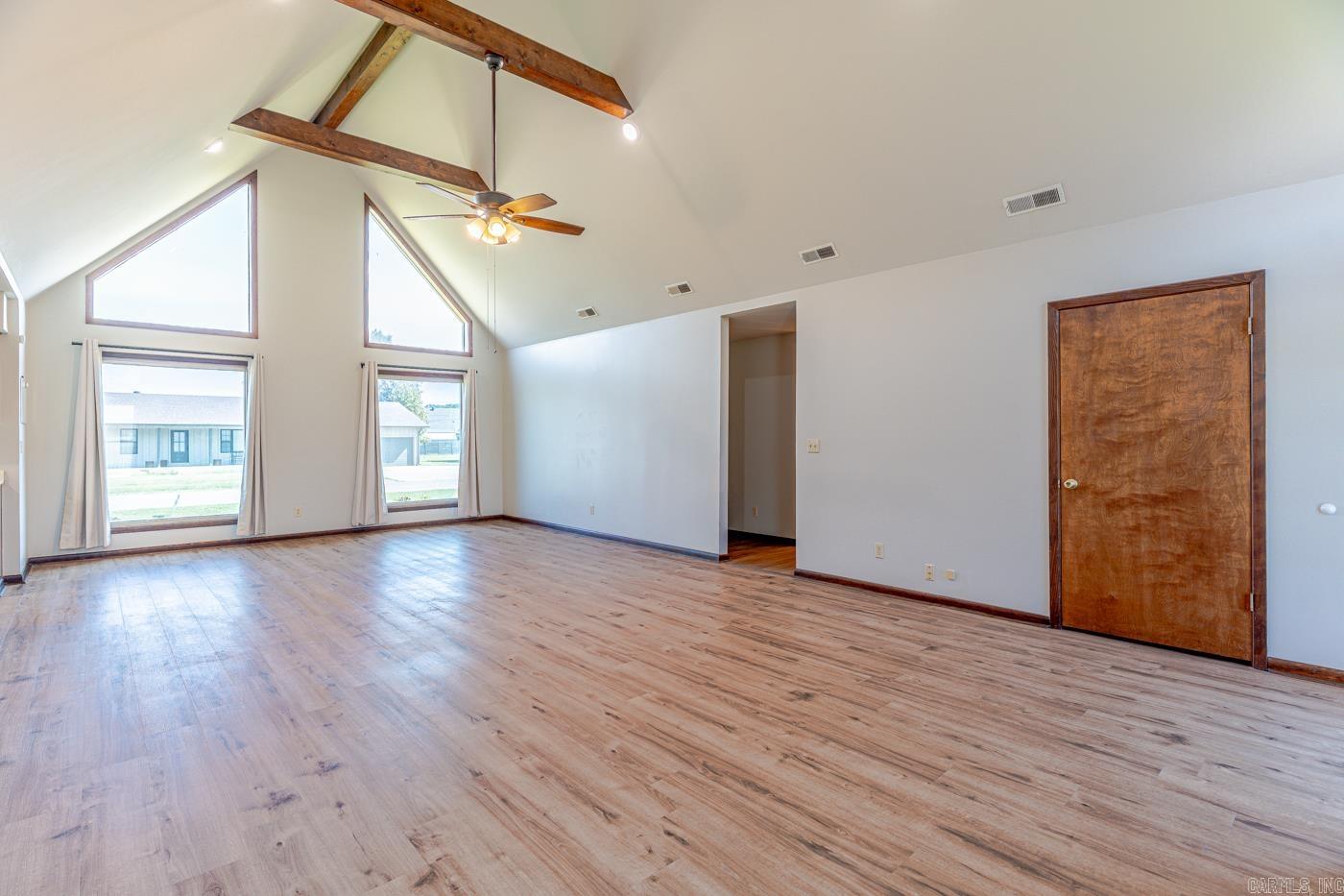 1209 Languille Ave Property Photo 9