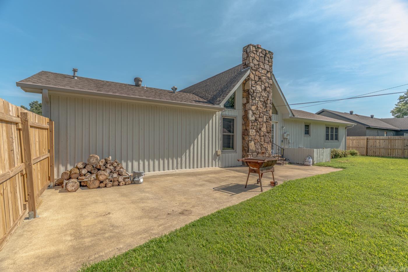 1209 Languille Ave Property Photo 28