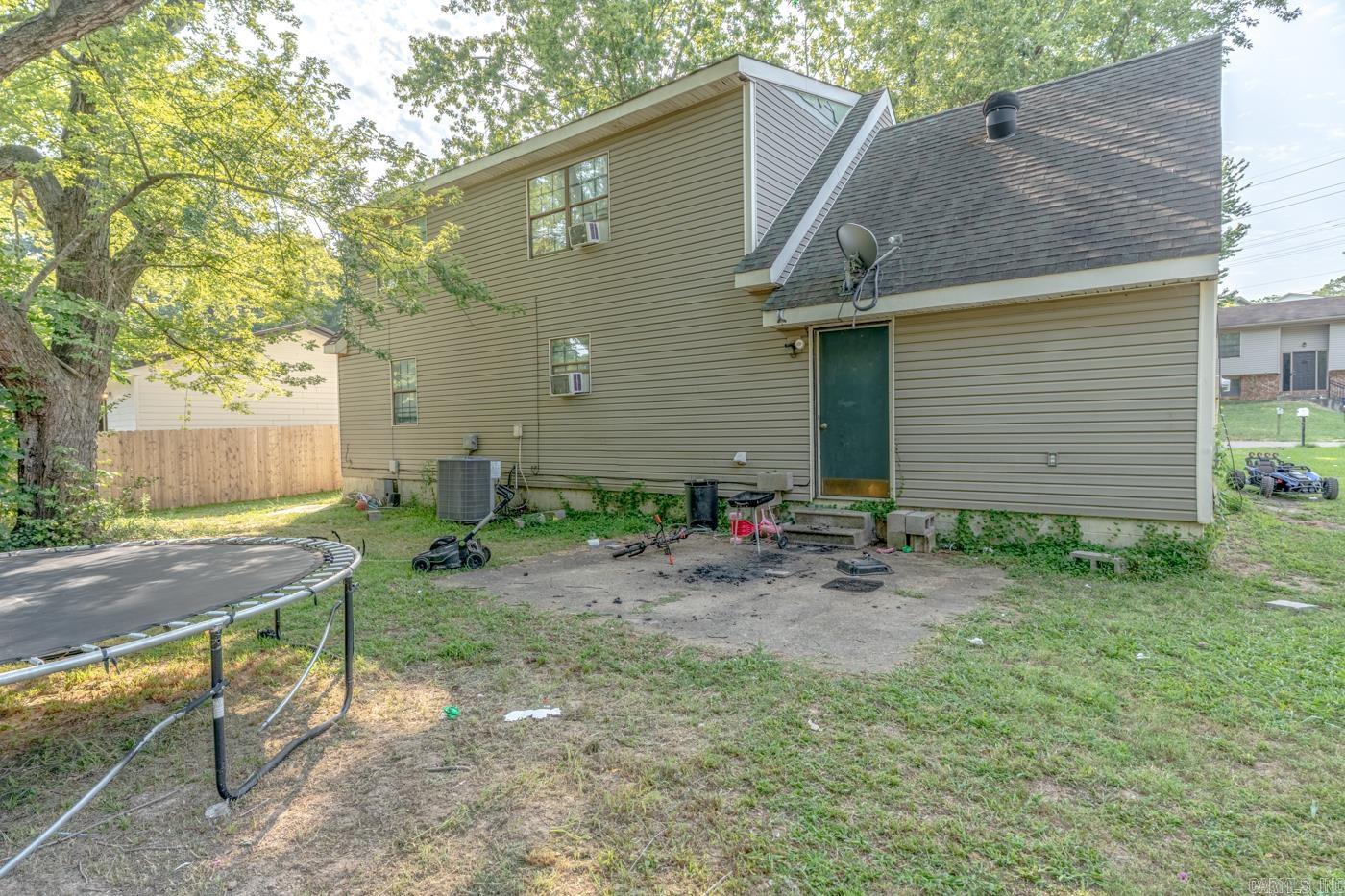 2010 Cenwood Dr Property Photo 5