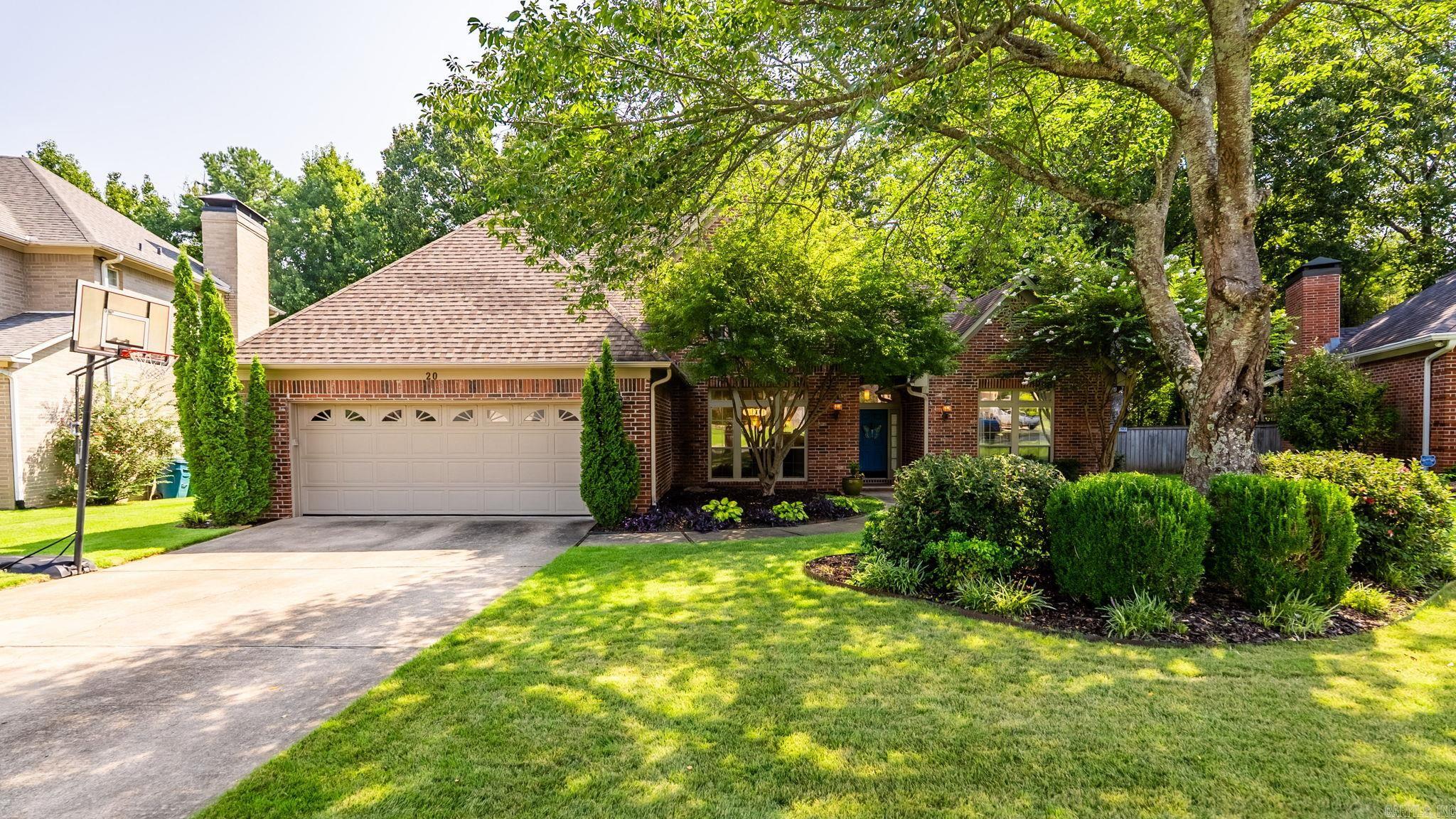 20 Chatel Drive Property Photo 1