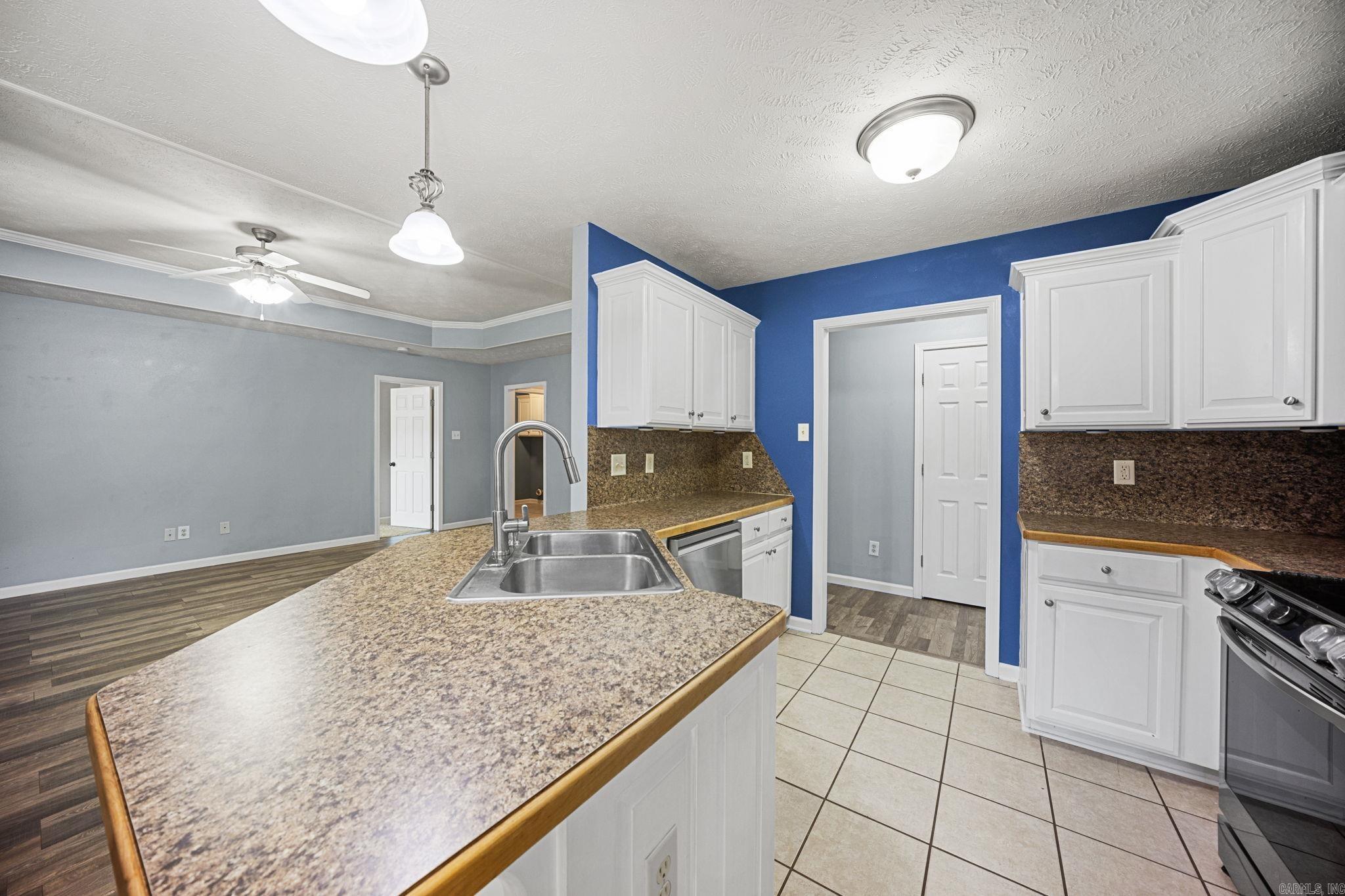 19 Lake Side Drive Property Photo 12