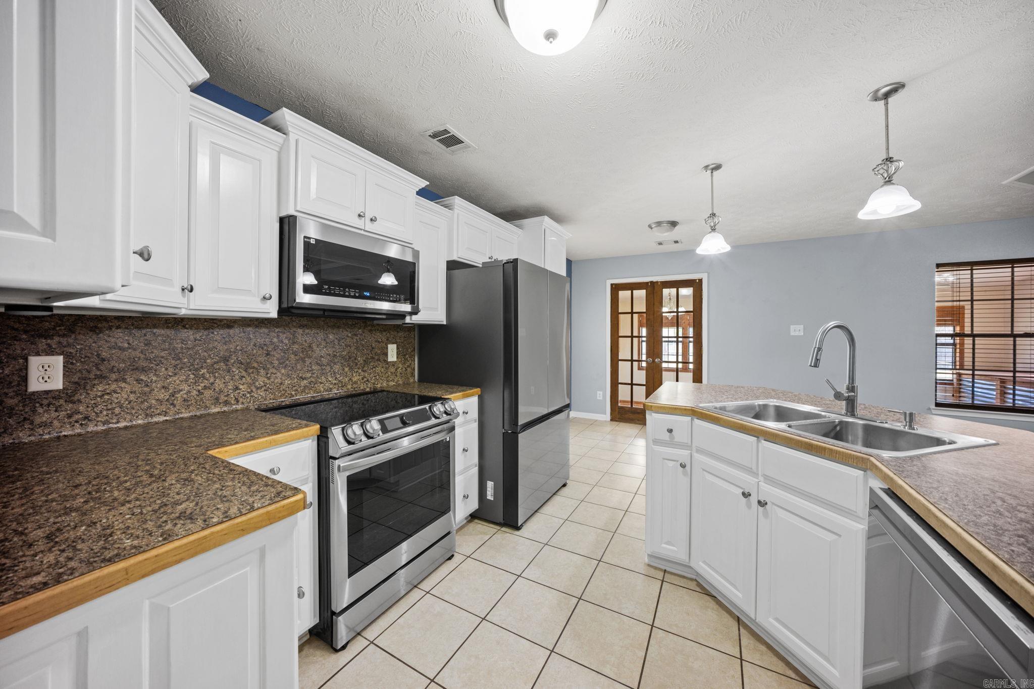19 Lake Side Drive Property Photo 13