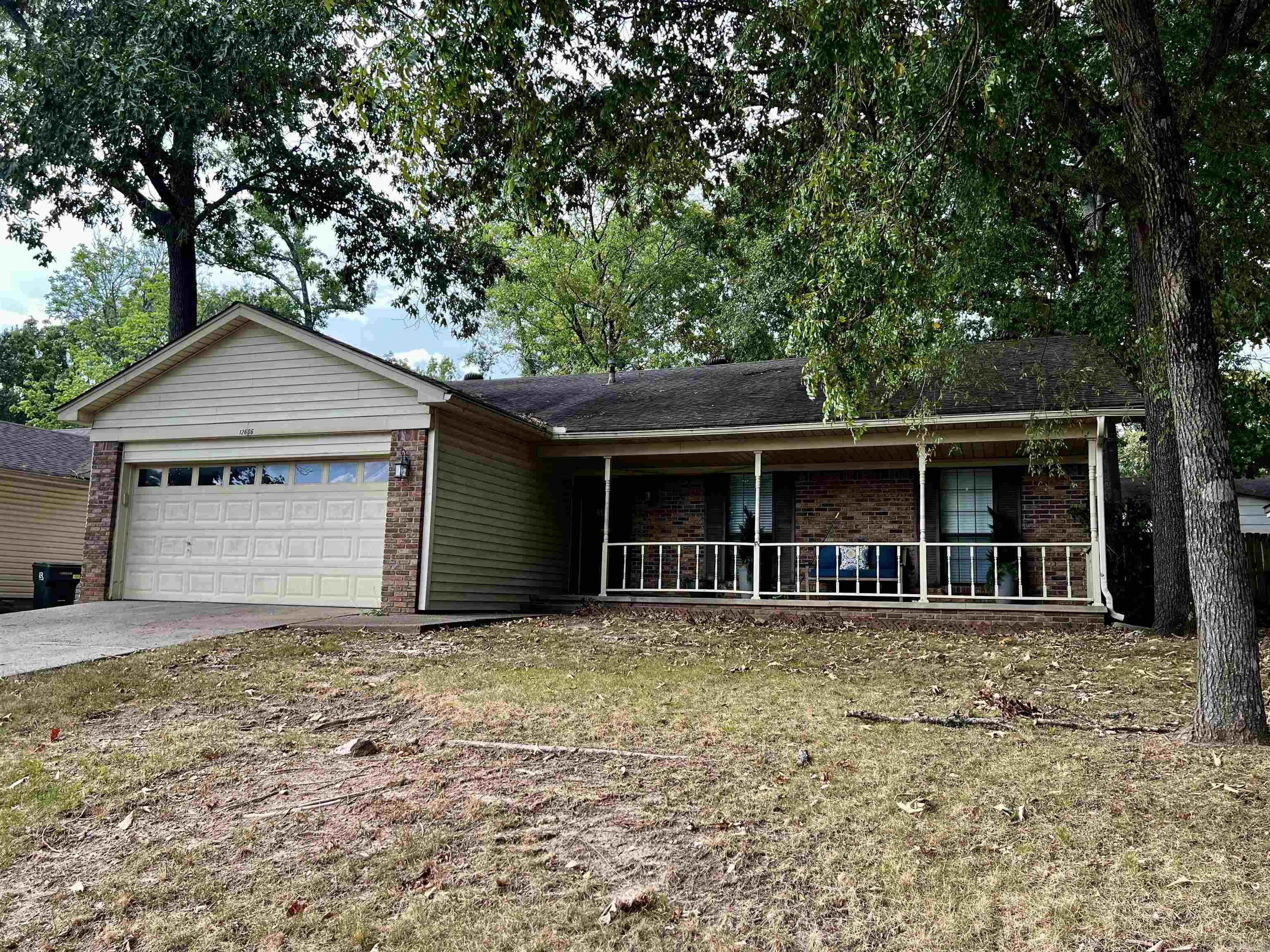 12606 Goldleaf Drive Property Photo 2