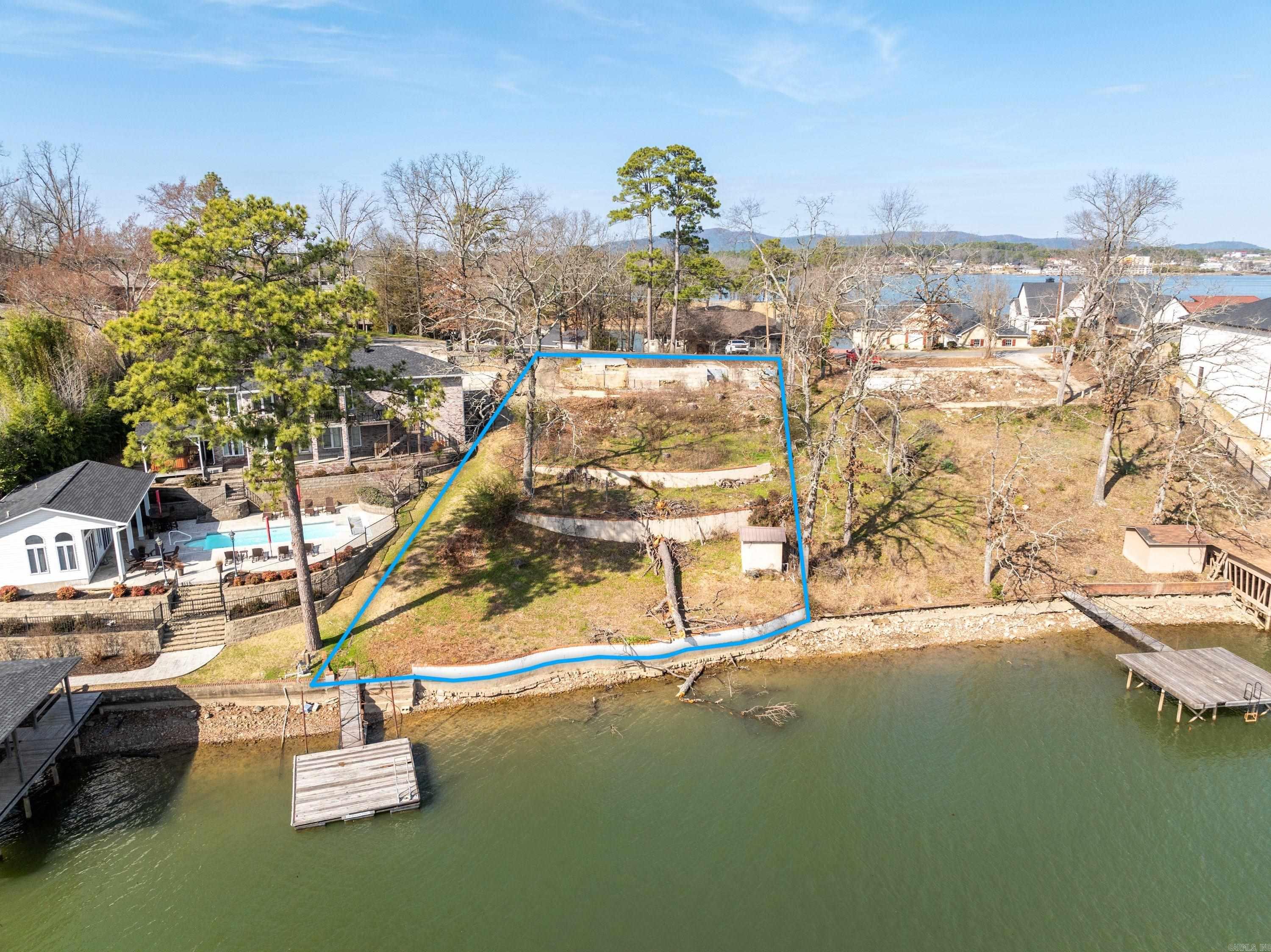 218 Wilson Point