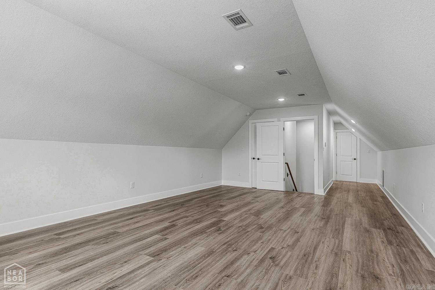 620 Prospect Valley Drive Property Photo 3