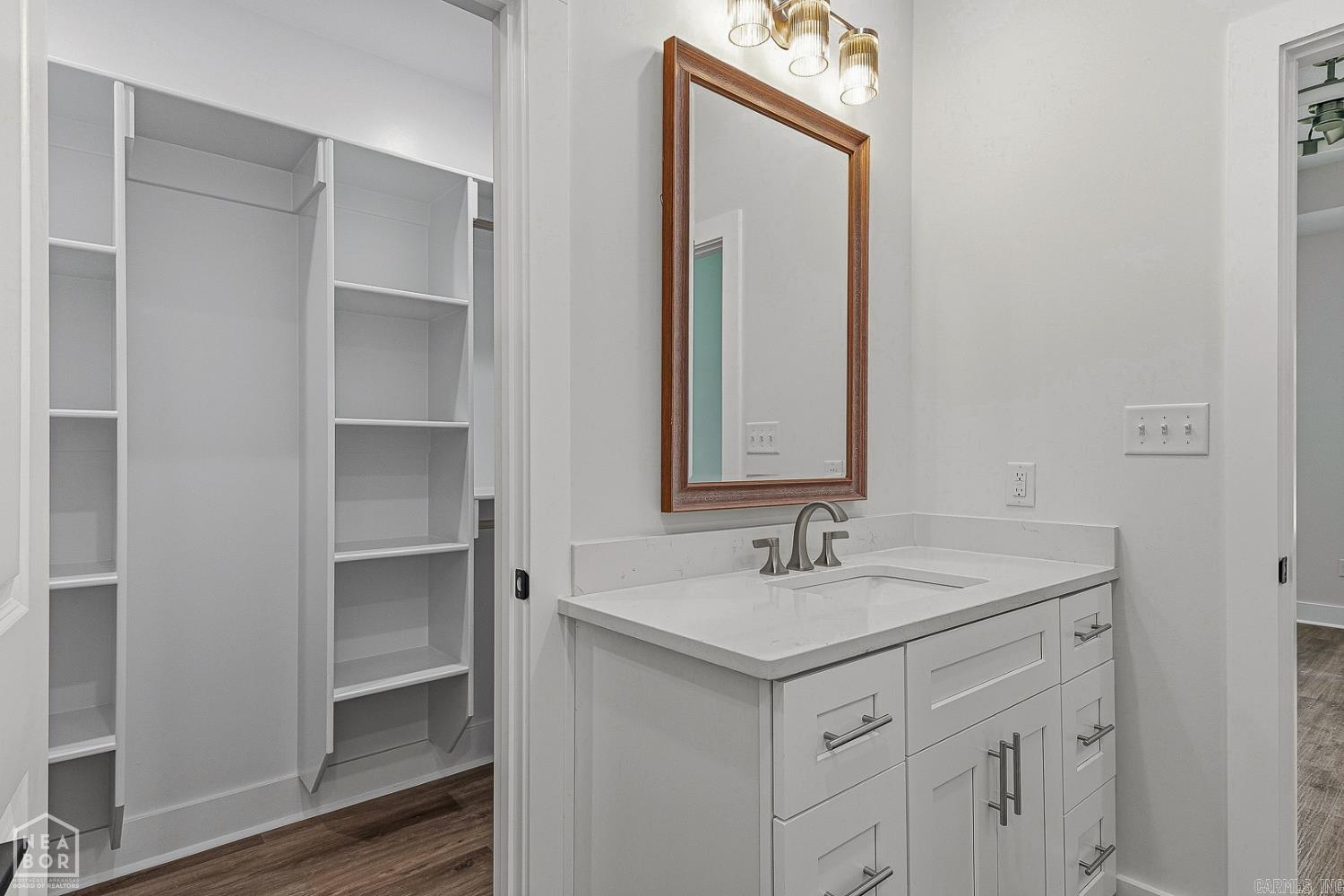 620 Prospect Valley Drive Property Photo 4