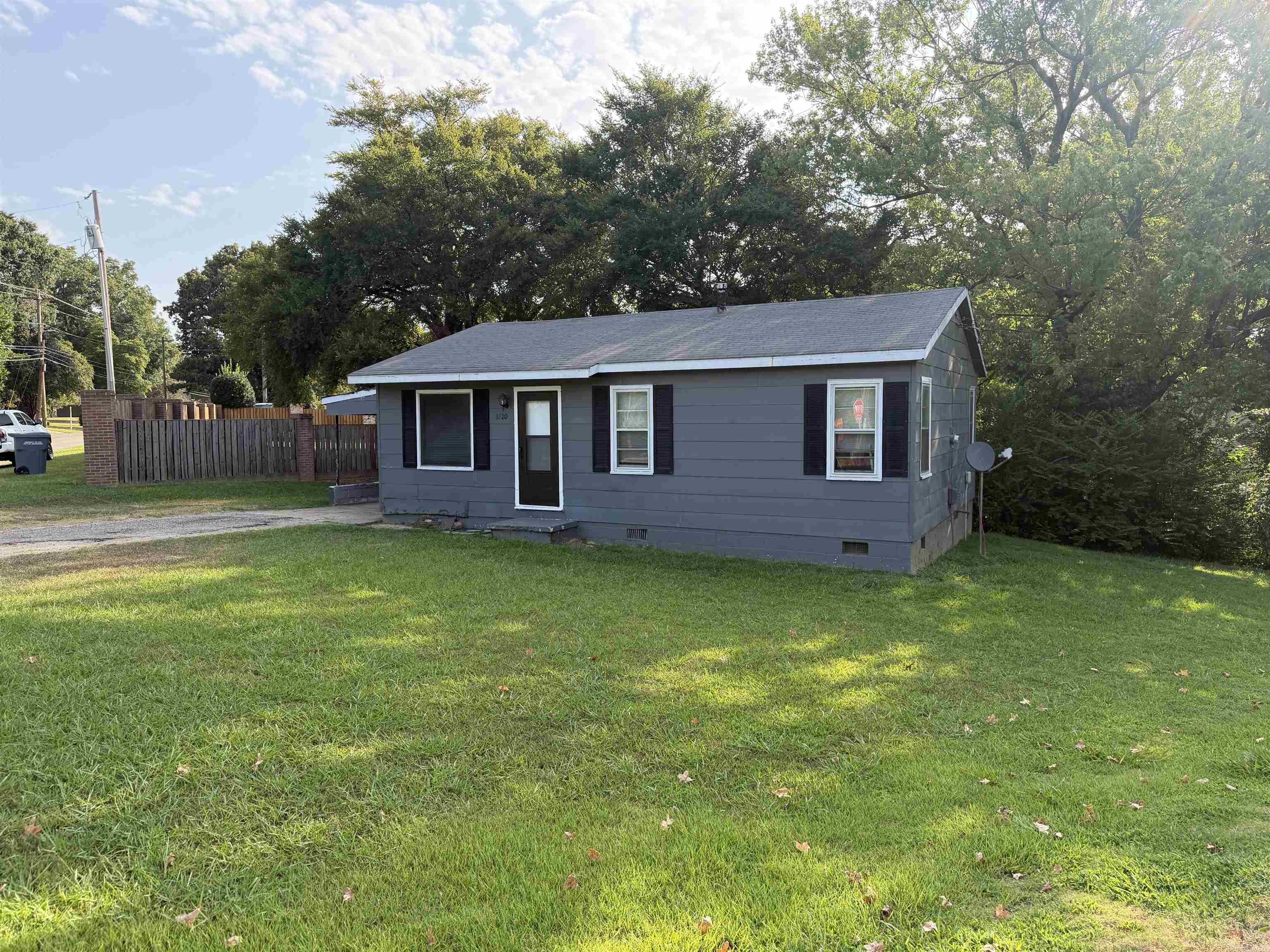 2220 Wood Property Photo 1