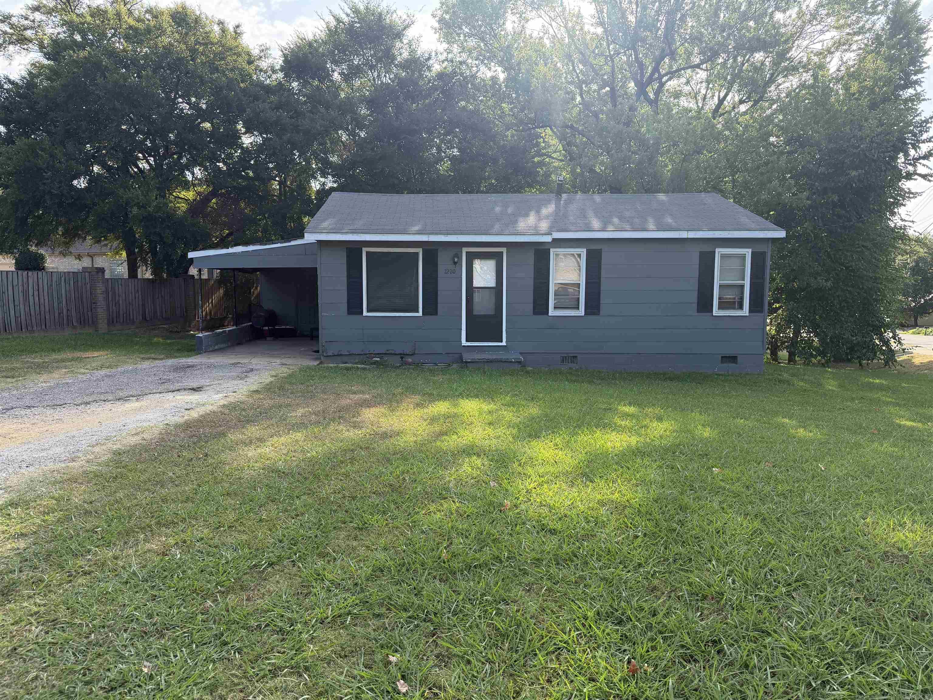 2220 Wood Property Photo 2