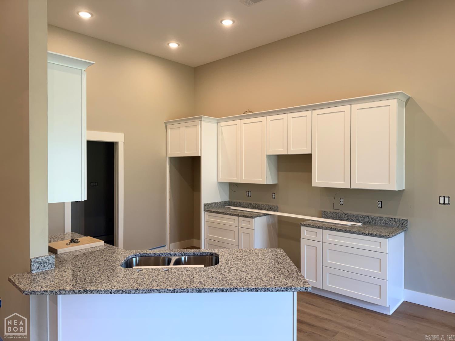 131 Clearwater Property Photo 2