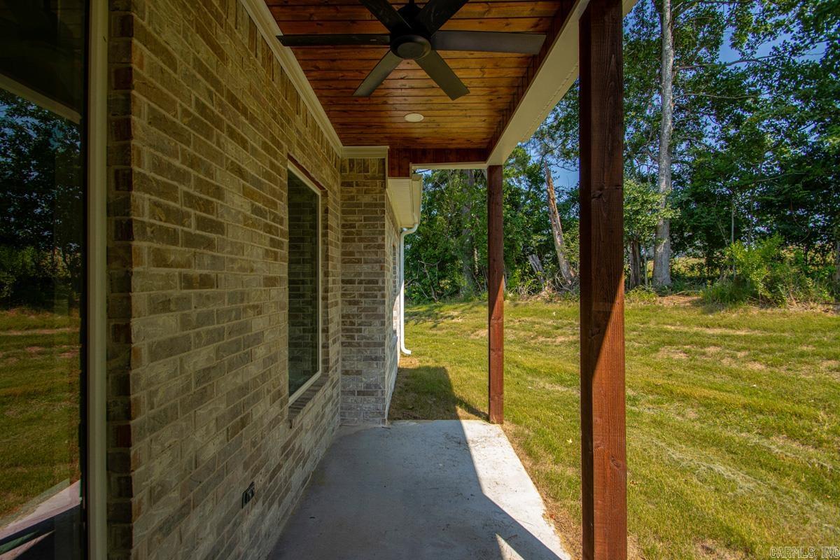 2116 Sable Oaks Property Photo 27