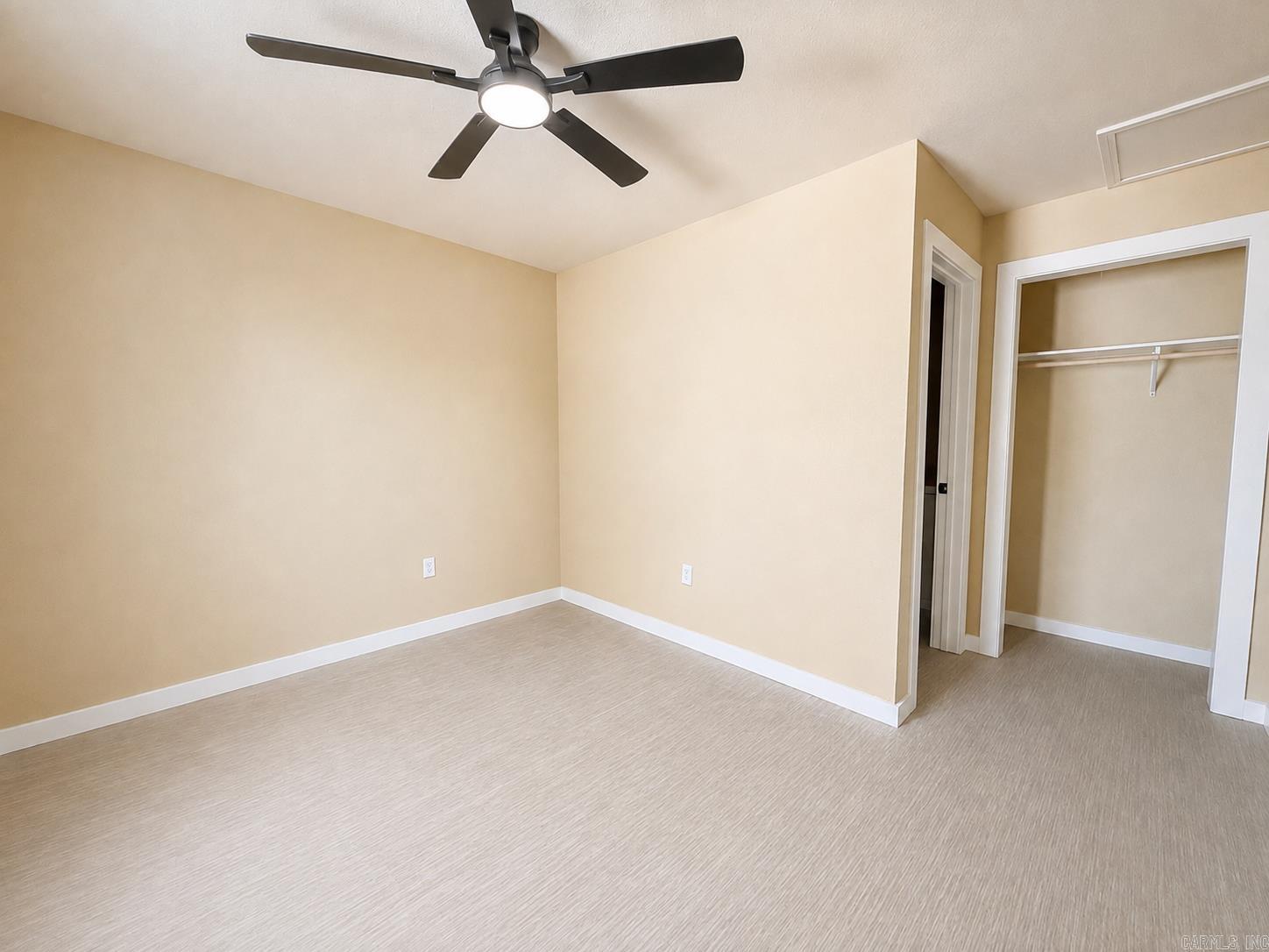 6 Carriage Place Property Photo 5