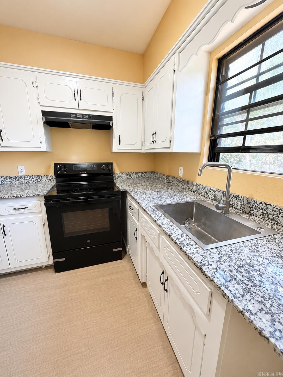 6 Carriage Place Property Photo 7