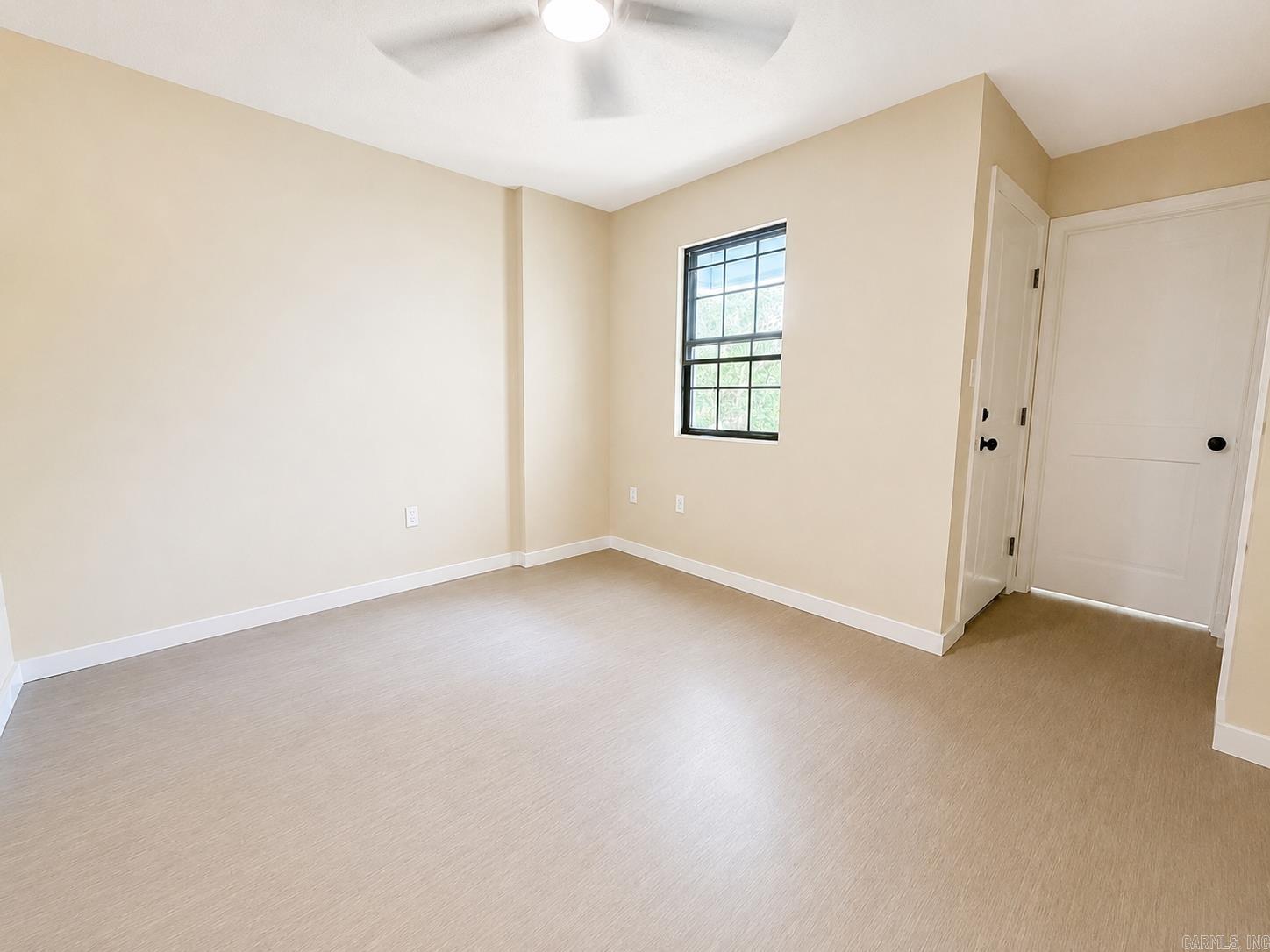 6 Carriage Place Property Photo 8