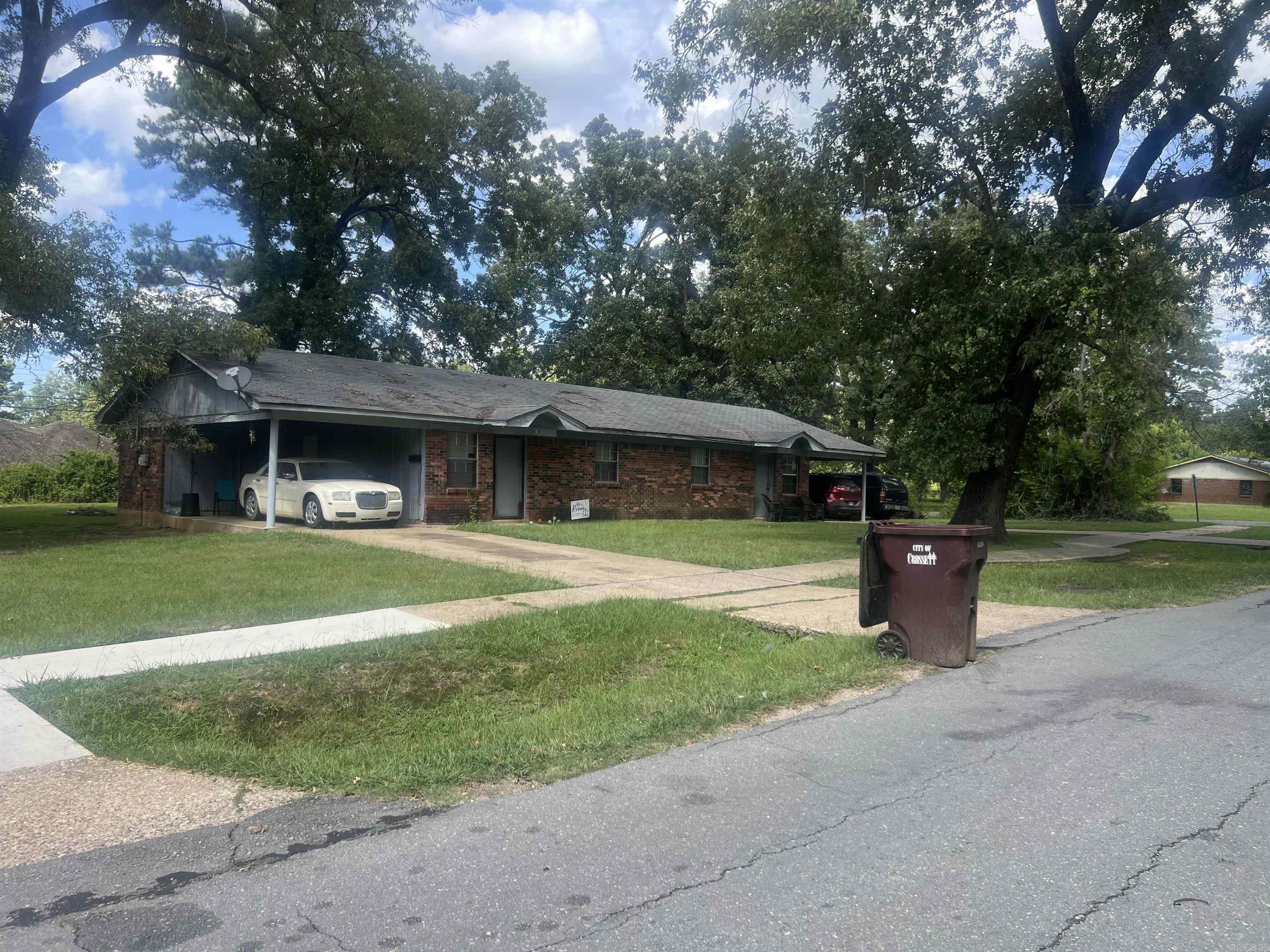 610 700 702 8th Street Property Photo 1
