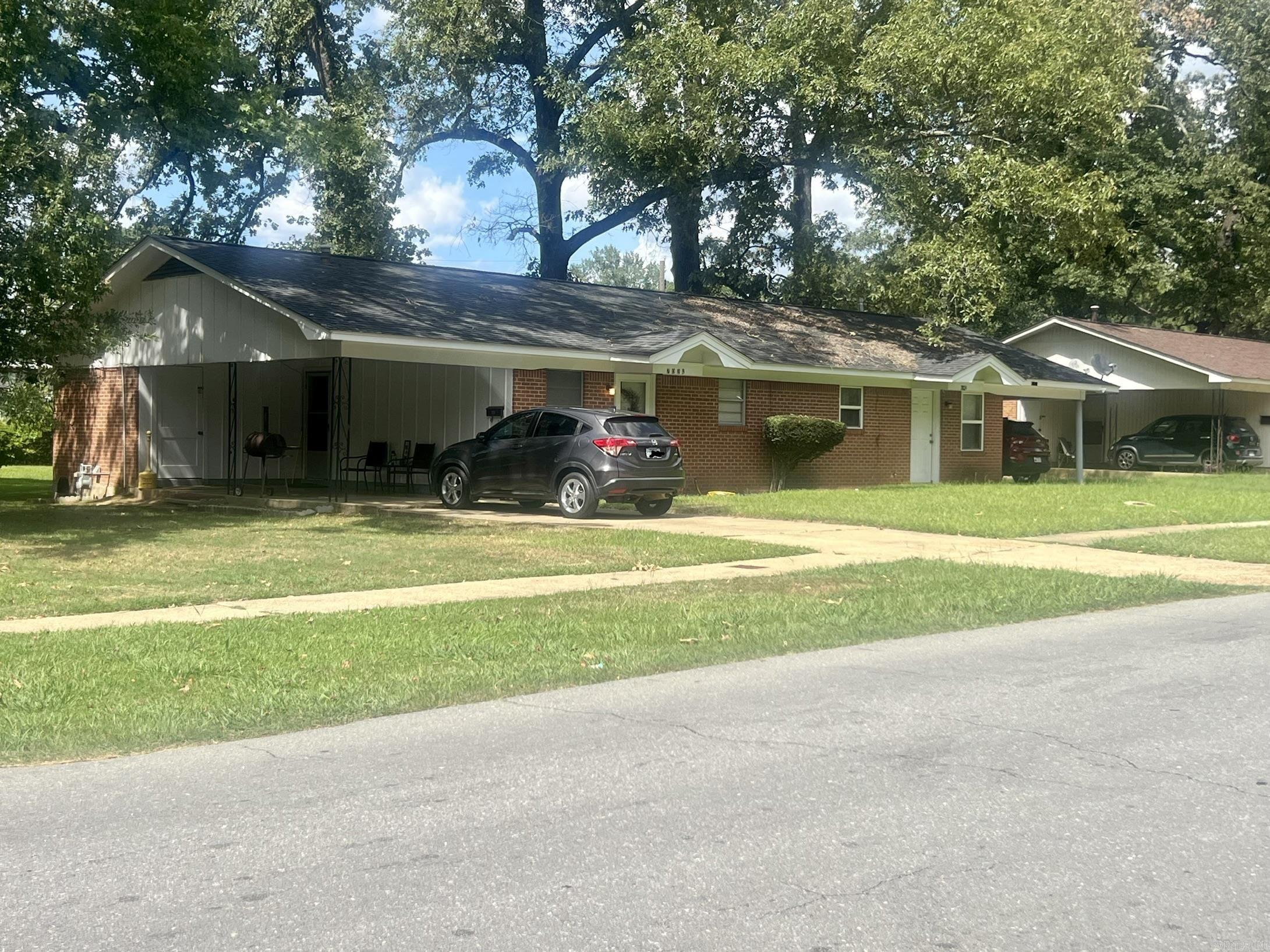 610 700 702 8th Street Property Photo 2
