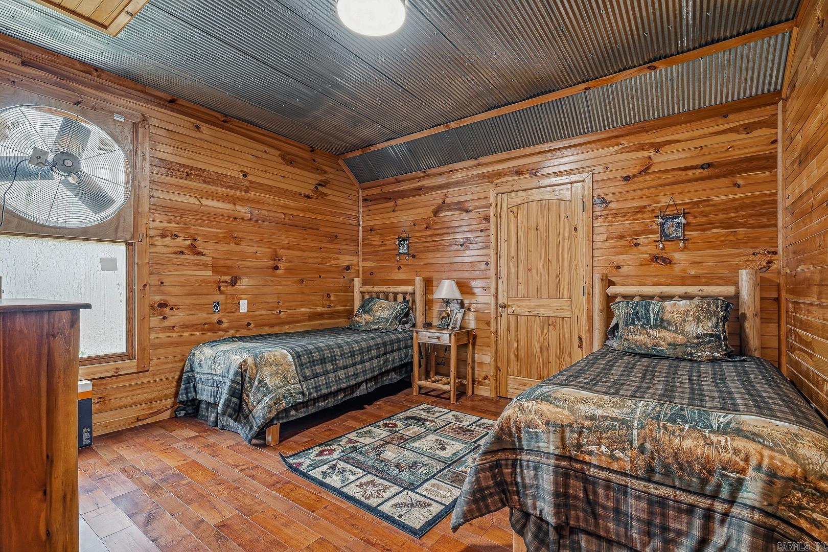 1352 Endless Road Property Photo 15