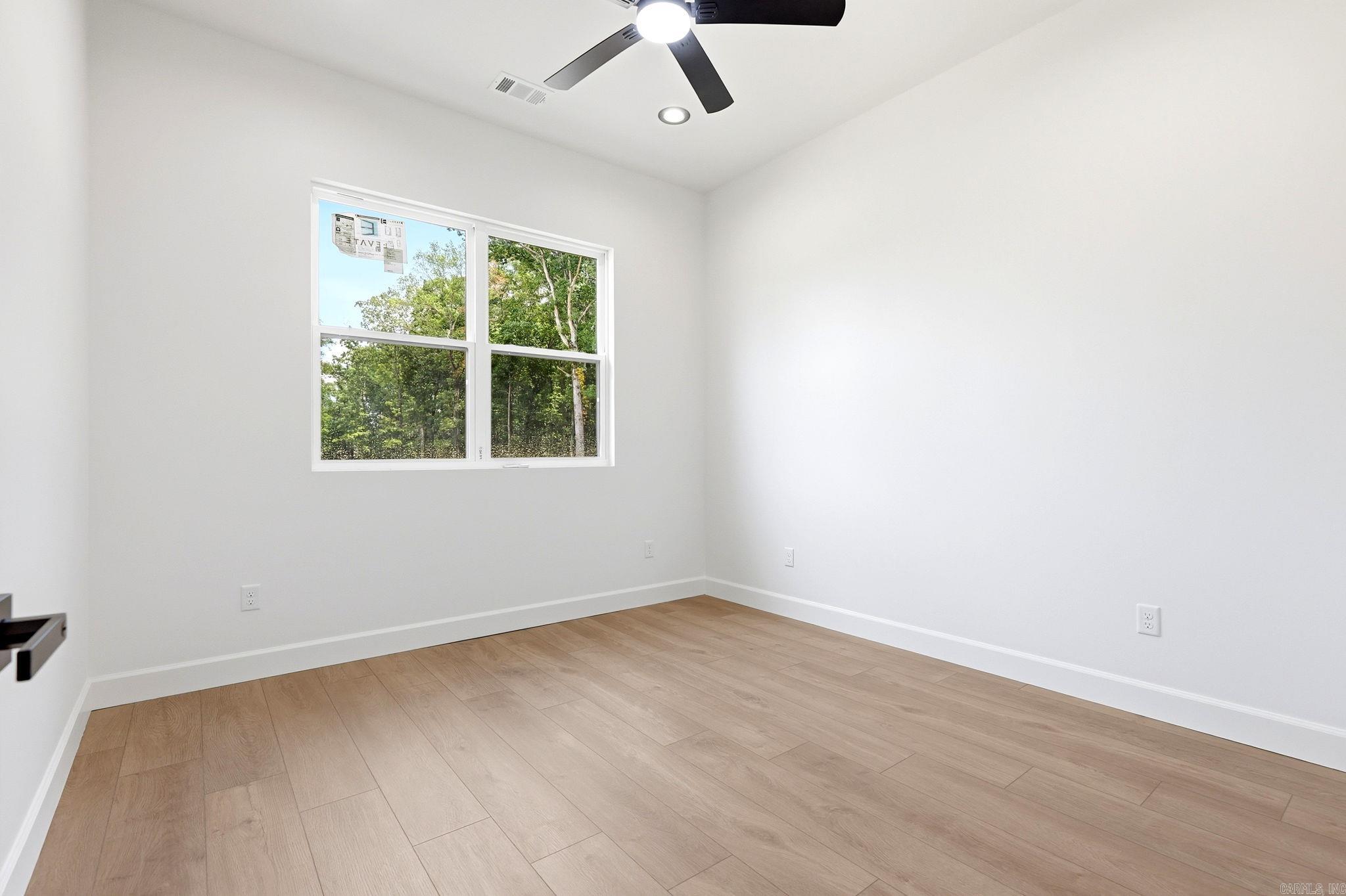 1052 Stagecoach Blvd Property Photo 27