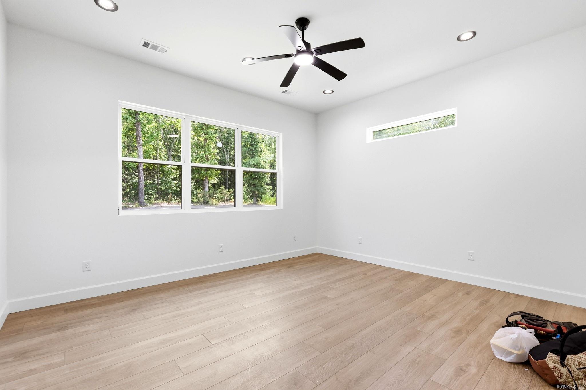 1052 Stagecoach Blvd Property Photo 28
