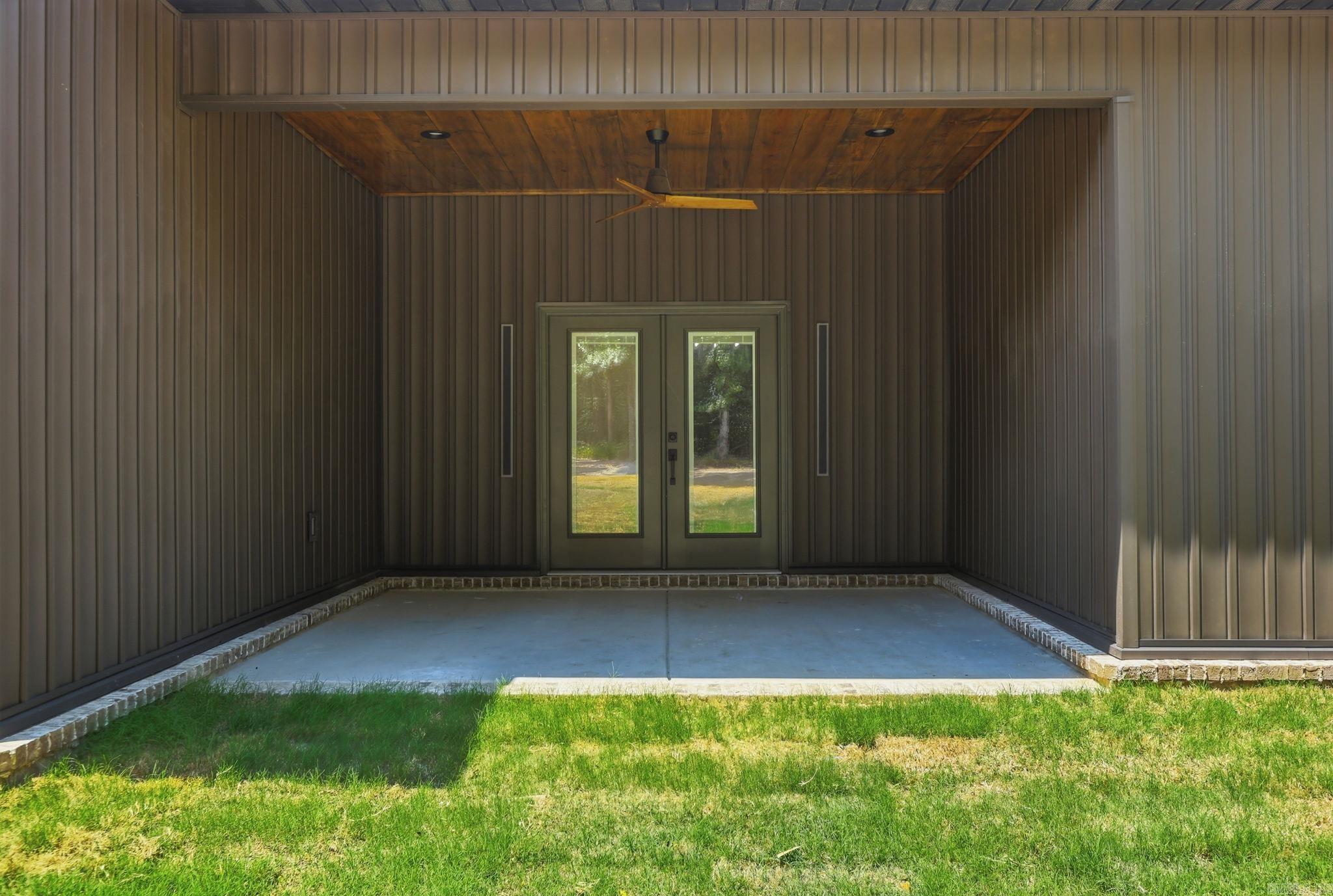 1052 Stagecoach Blvd Property Photo 45