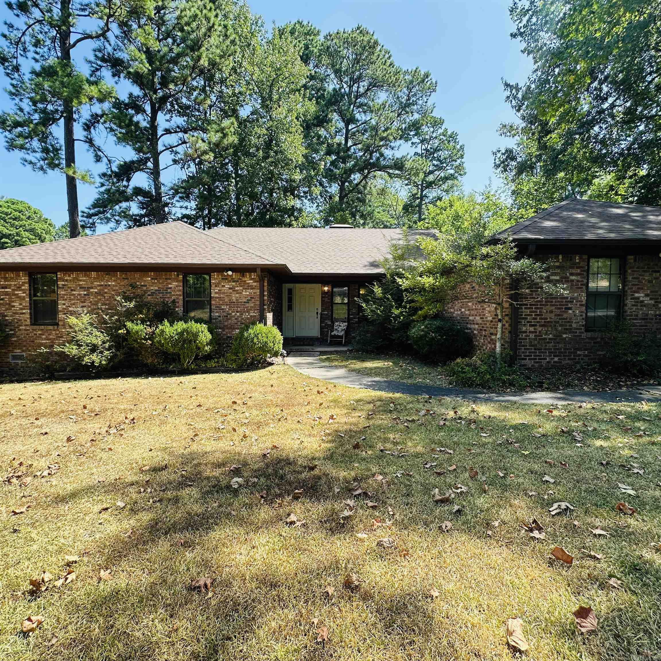 2011 Shady Lane Property Photo 1