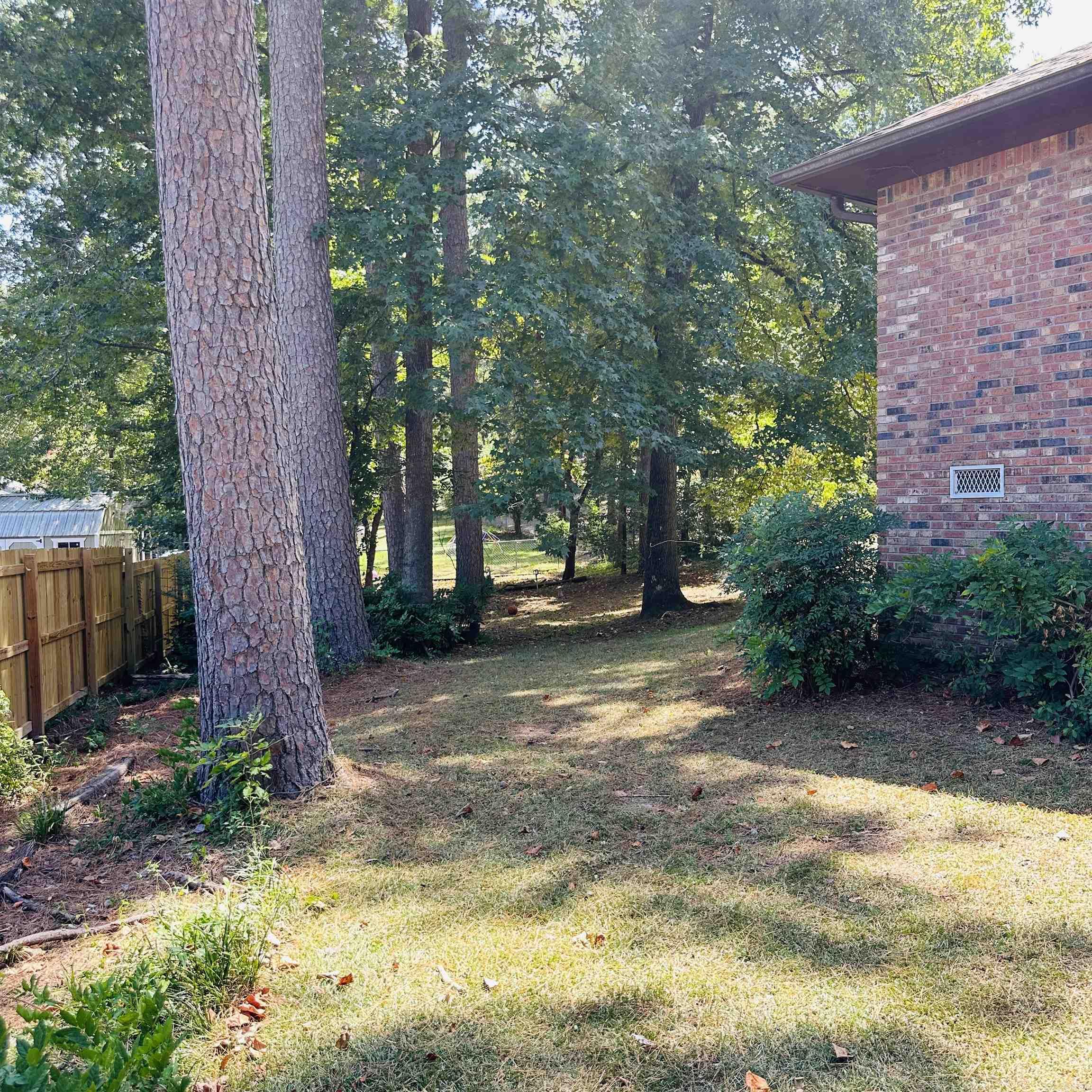 2011 Shady Lane Property Photo 3
