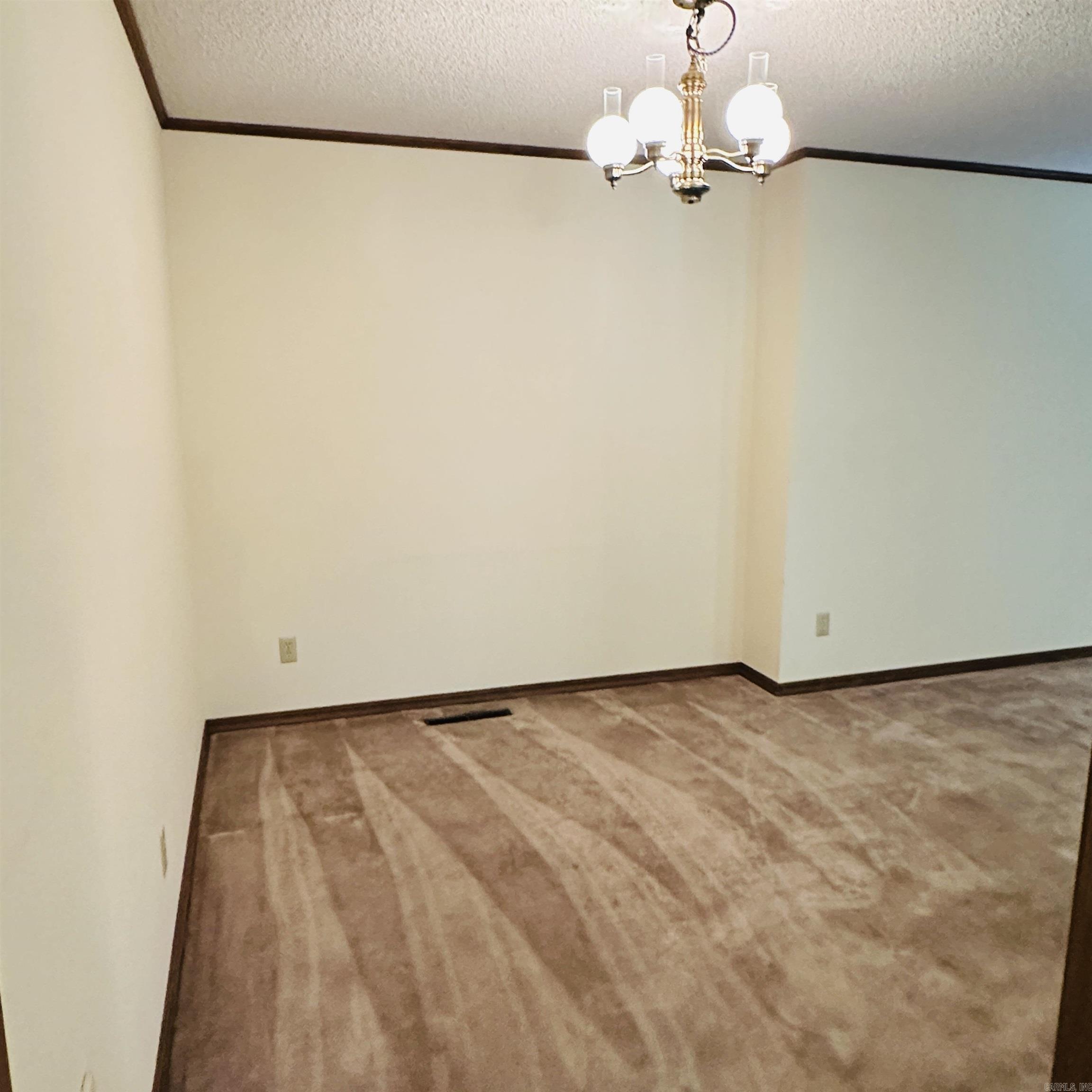 2011 Shady Lane Property Photo 17