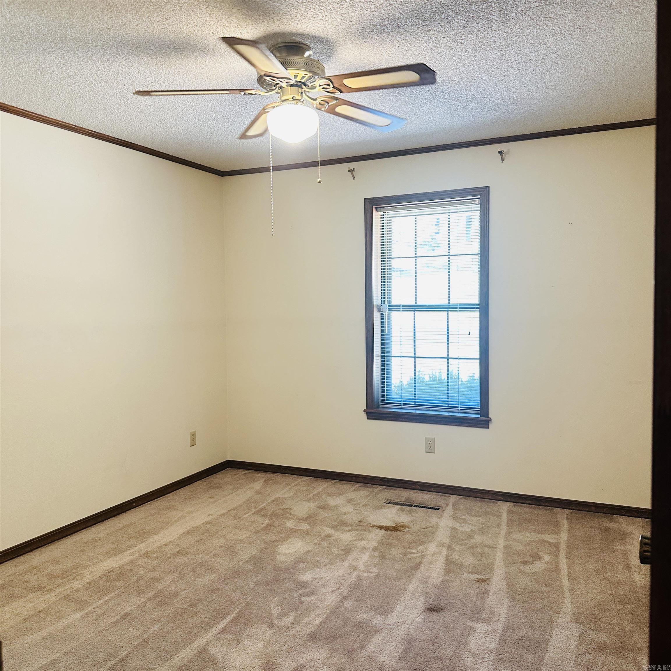 2011 Shady Lane Property Photo 35