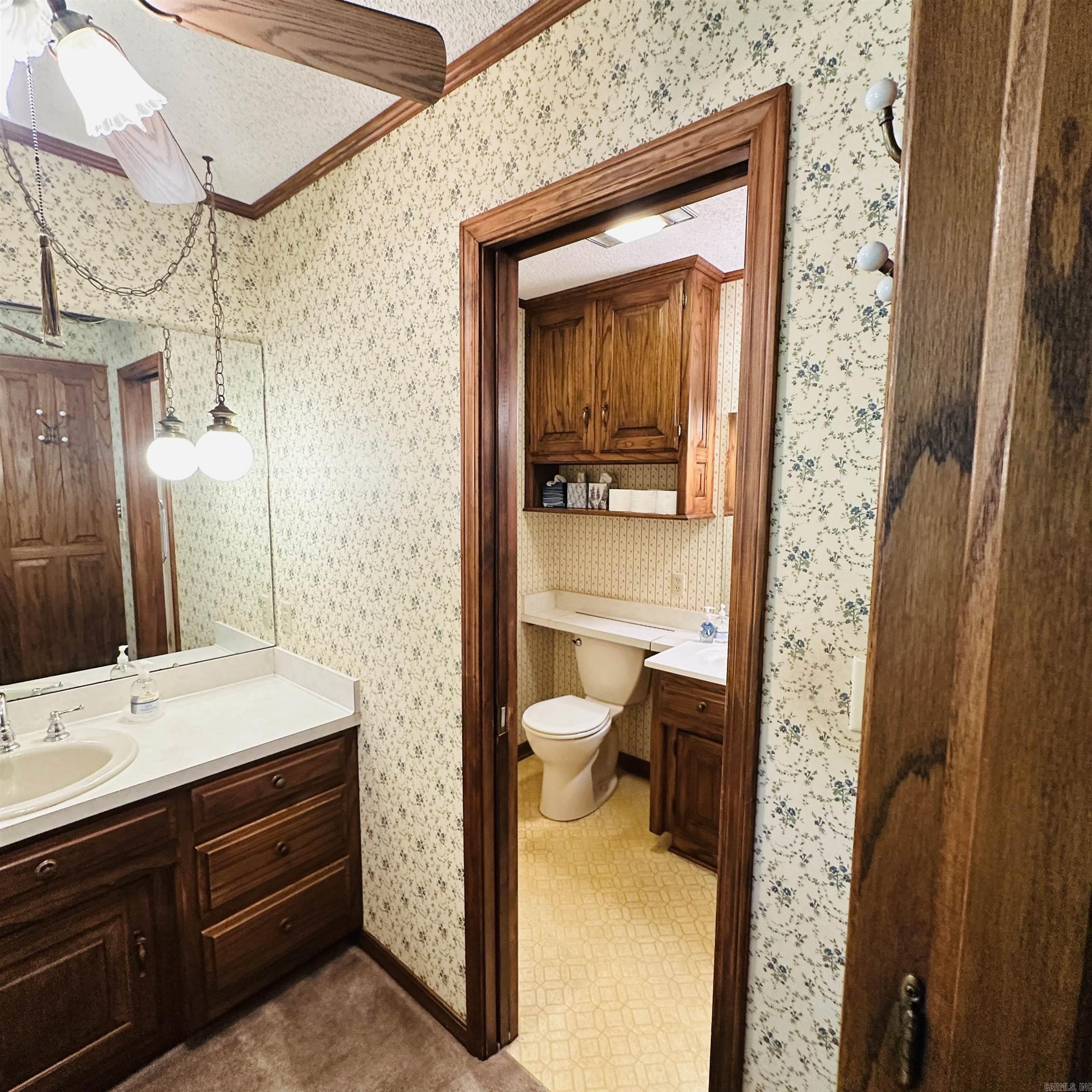 2011 Shady Lane Property Photo 49